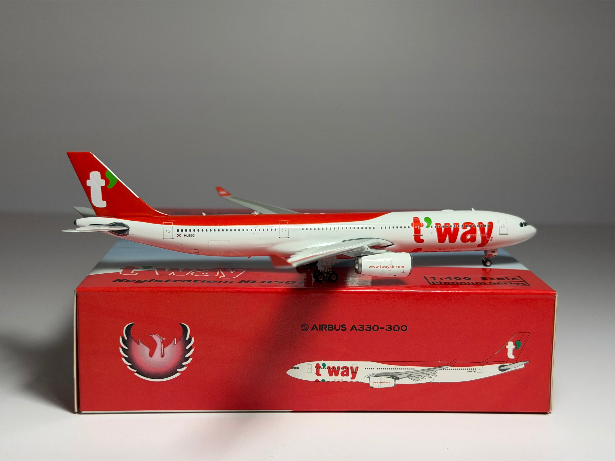 Phoenix Model 1:400 T'way Airbus A330-300 HL8501 PH411740