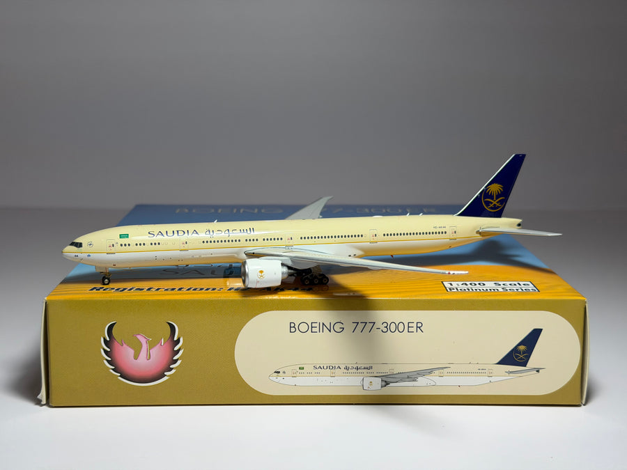 Phoenix Model 1:400 Saudia Boeing 777-300ER HZ-AK44 PH4SVA2185