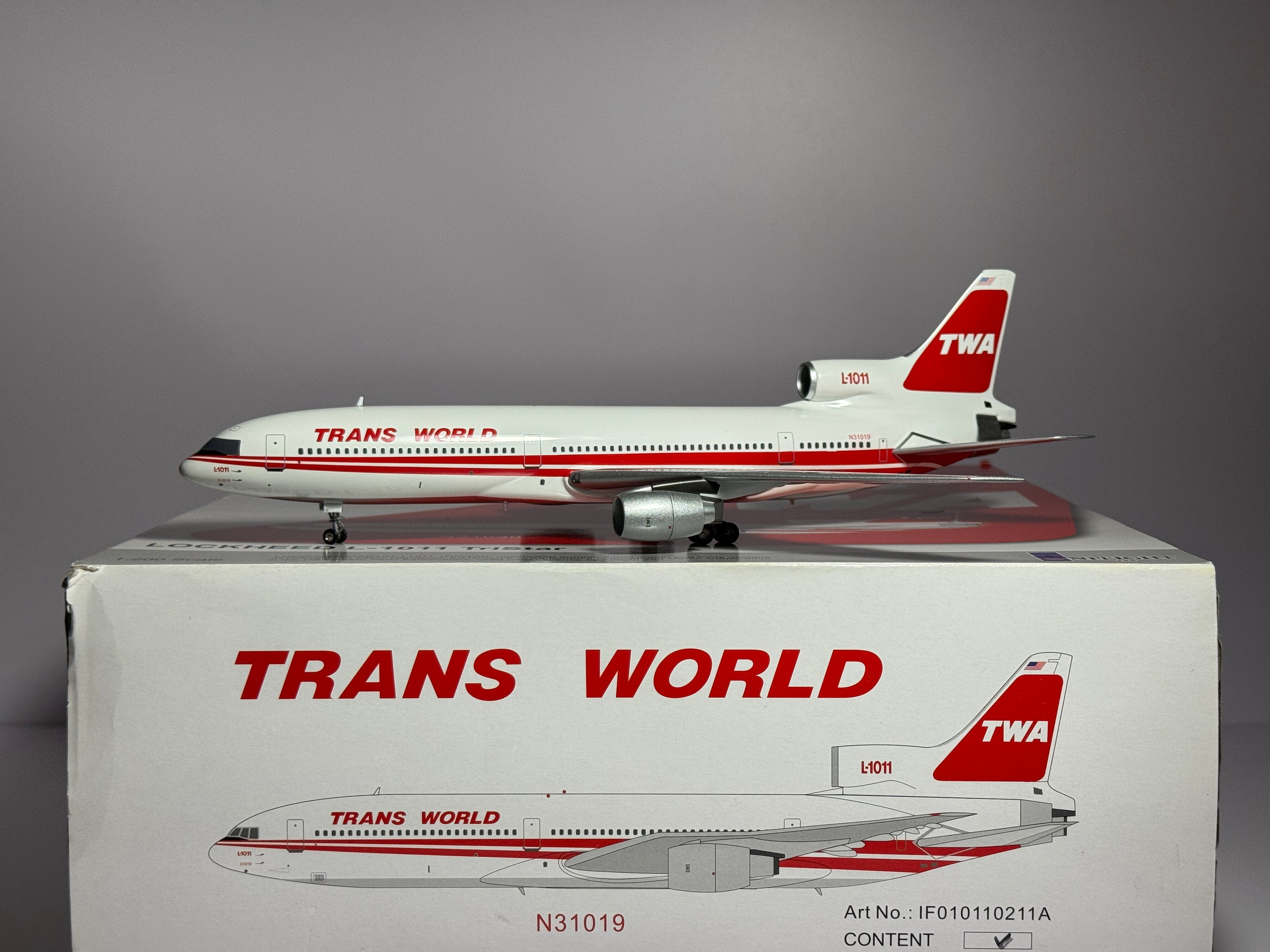 Inflight200 1:200 TWA Trans World Lockheed L-1011 N31019 Dual Stripes IF010110211A