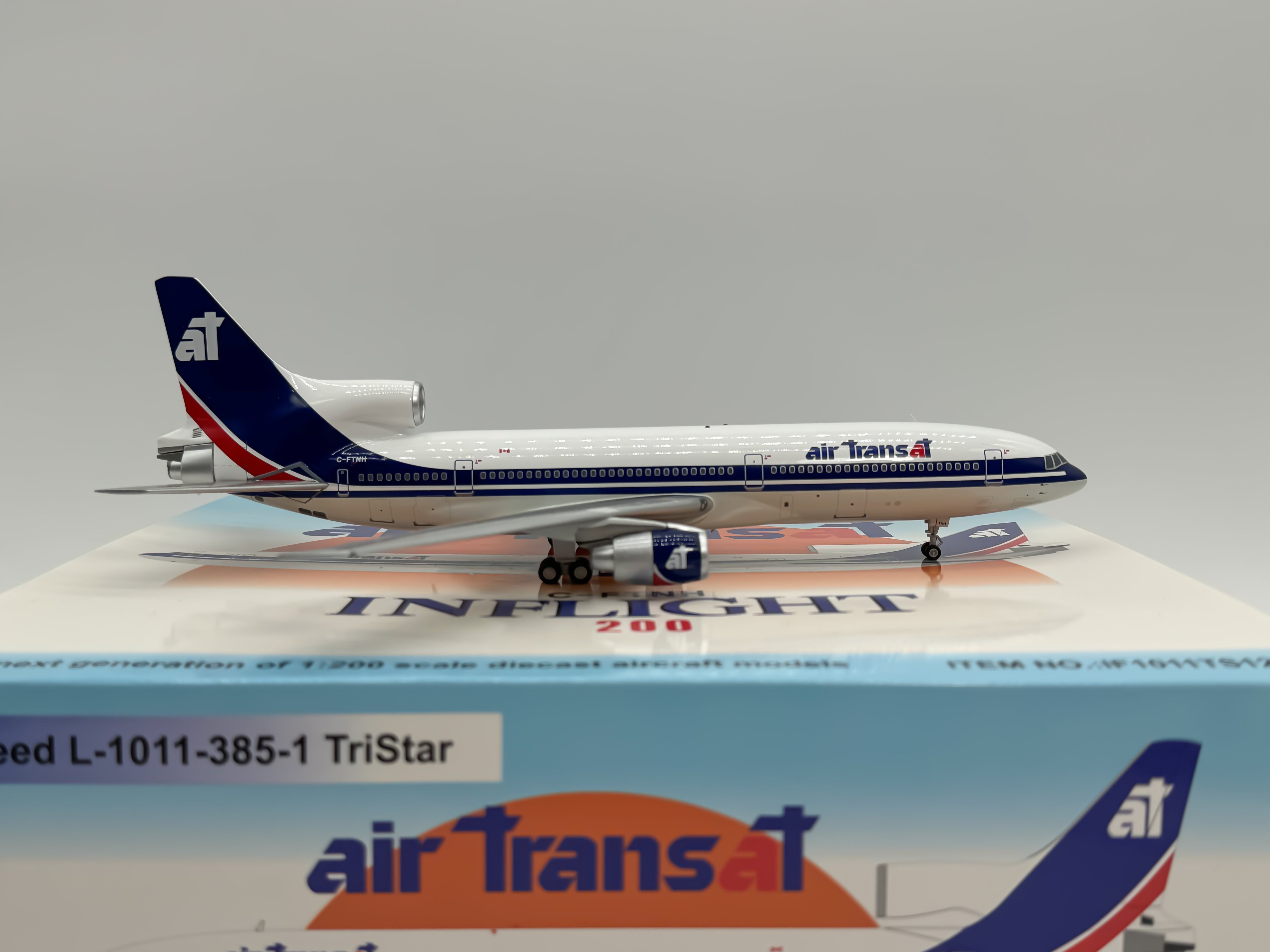 Air Transat Lockheed L-1011 1:200 Inflight200 C-FTNH (IF1011TS12P)