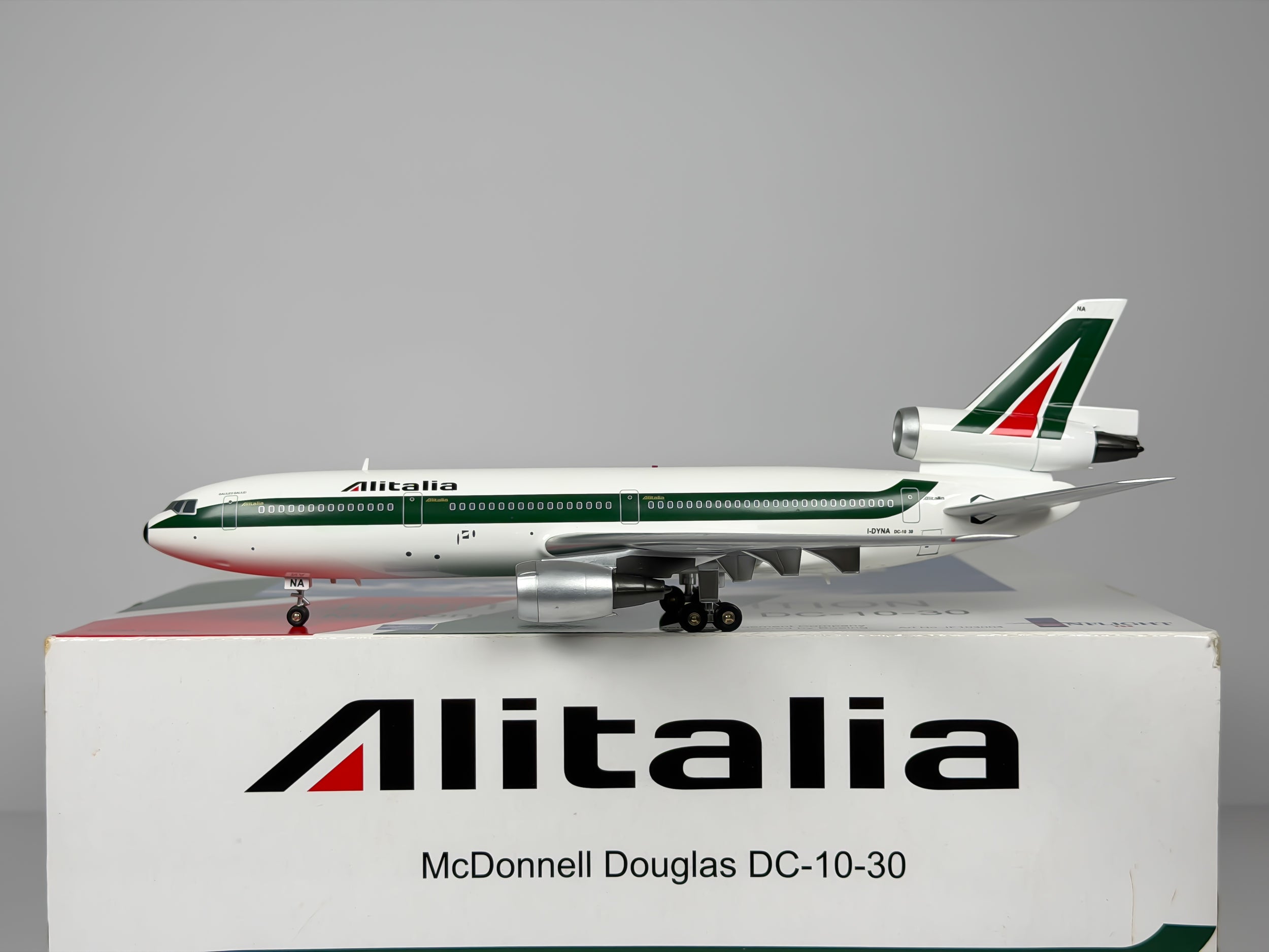 Alitalia McDonnell Douglas DC-10-30 1:200 Inflight200 I-DYNA (IF103004)