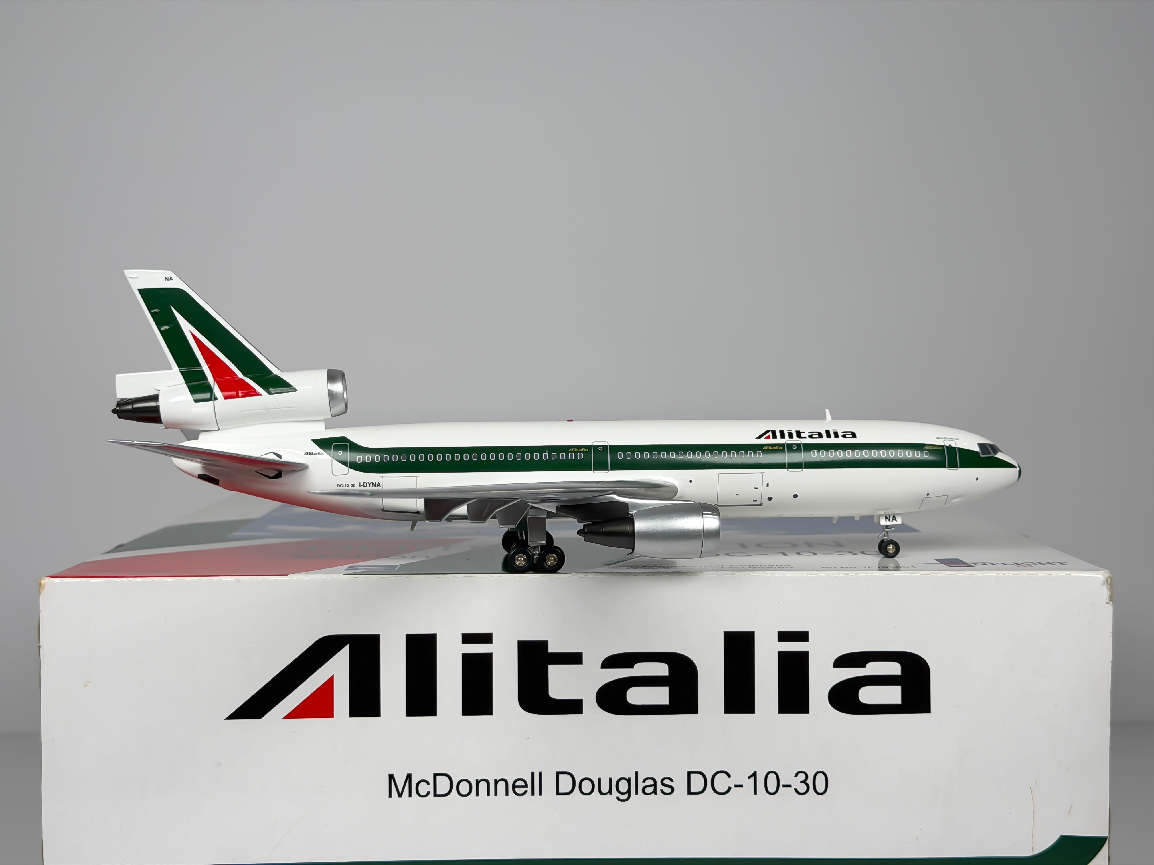 Alitalia McDonnell Douglas DC-10-30 1:200 Inflight200 I-DYNA (IF103004)