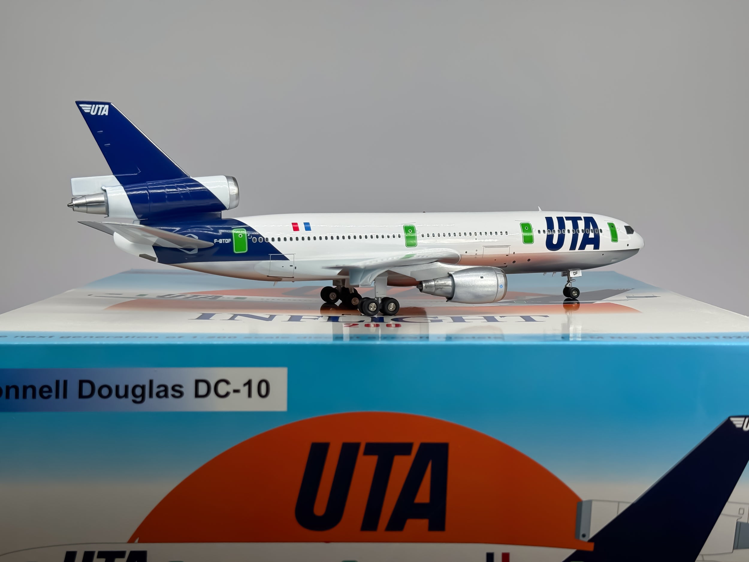 Union de Transports Aeriens (UTA) McDonnell Douglas DC-10-30 1:200 Inflight200 F-BTDF (IF130UT0224)