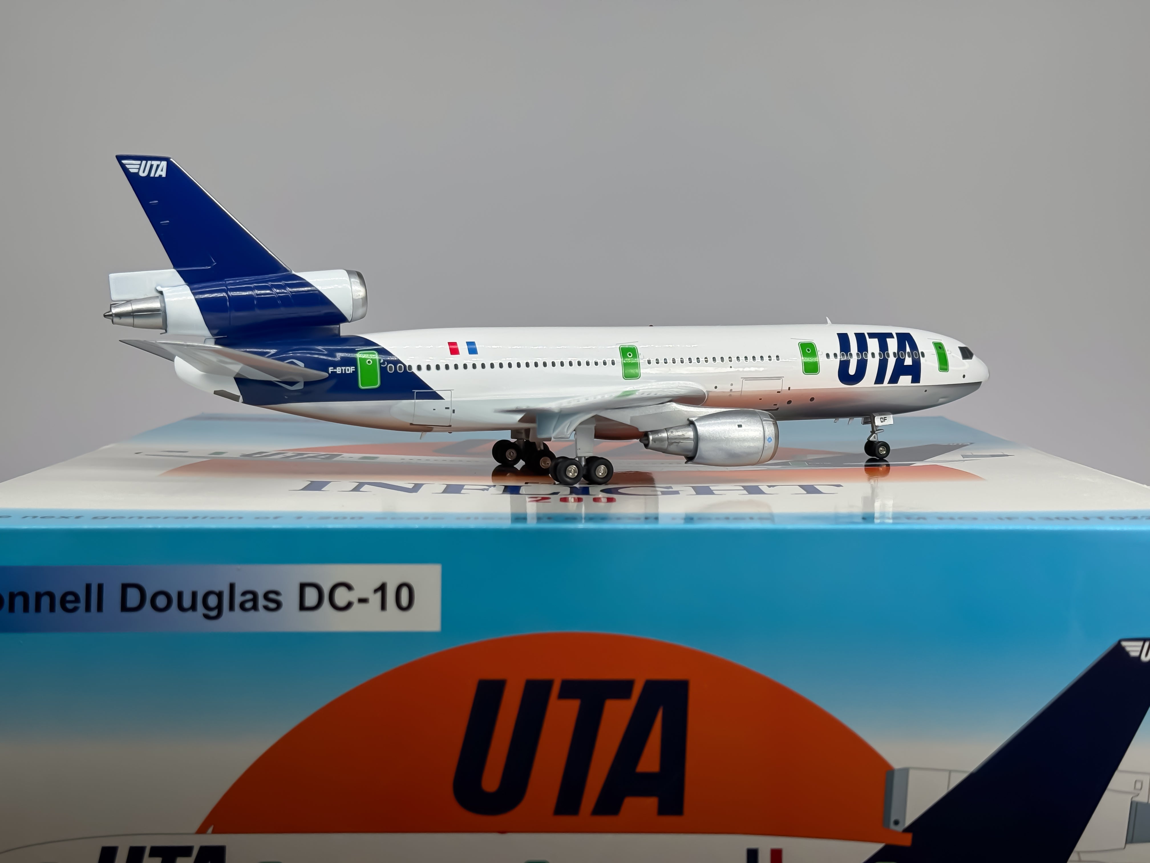 Union de Transports Aeriens (UTA) McDonnell Douglas DC-10-30 1:200 Inflight200 F-BTDF (IF130UT0224)