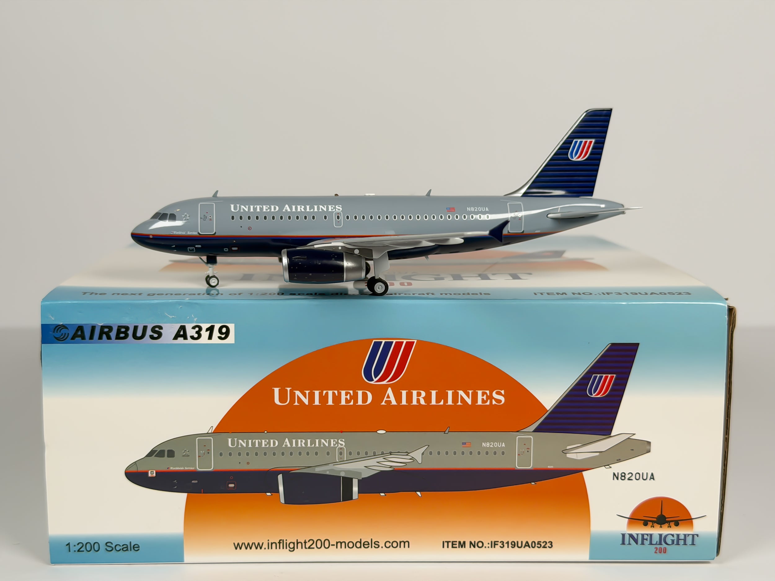 United Airlines Airbus A319 1:200 Inflight200 N820UA (IF319UA0523)