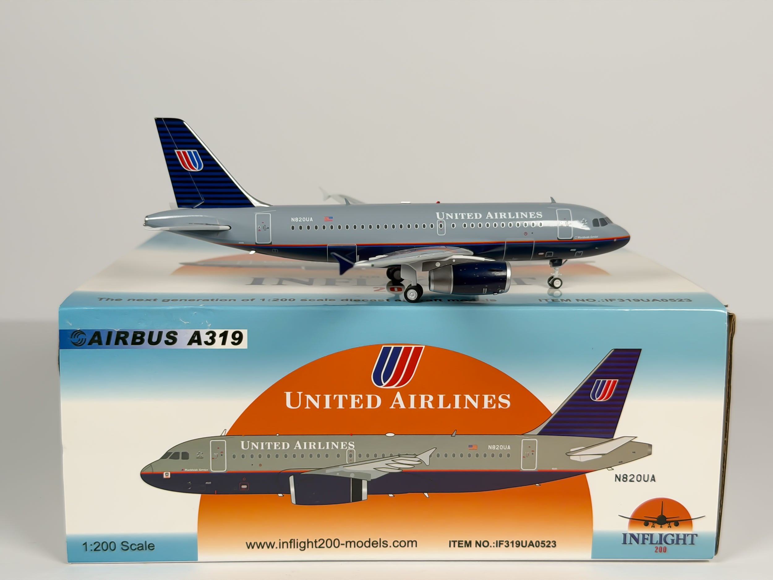 United Airlines Airbus A319 1:200 Inflight200 N820UA (IF319UA0523)