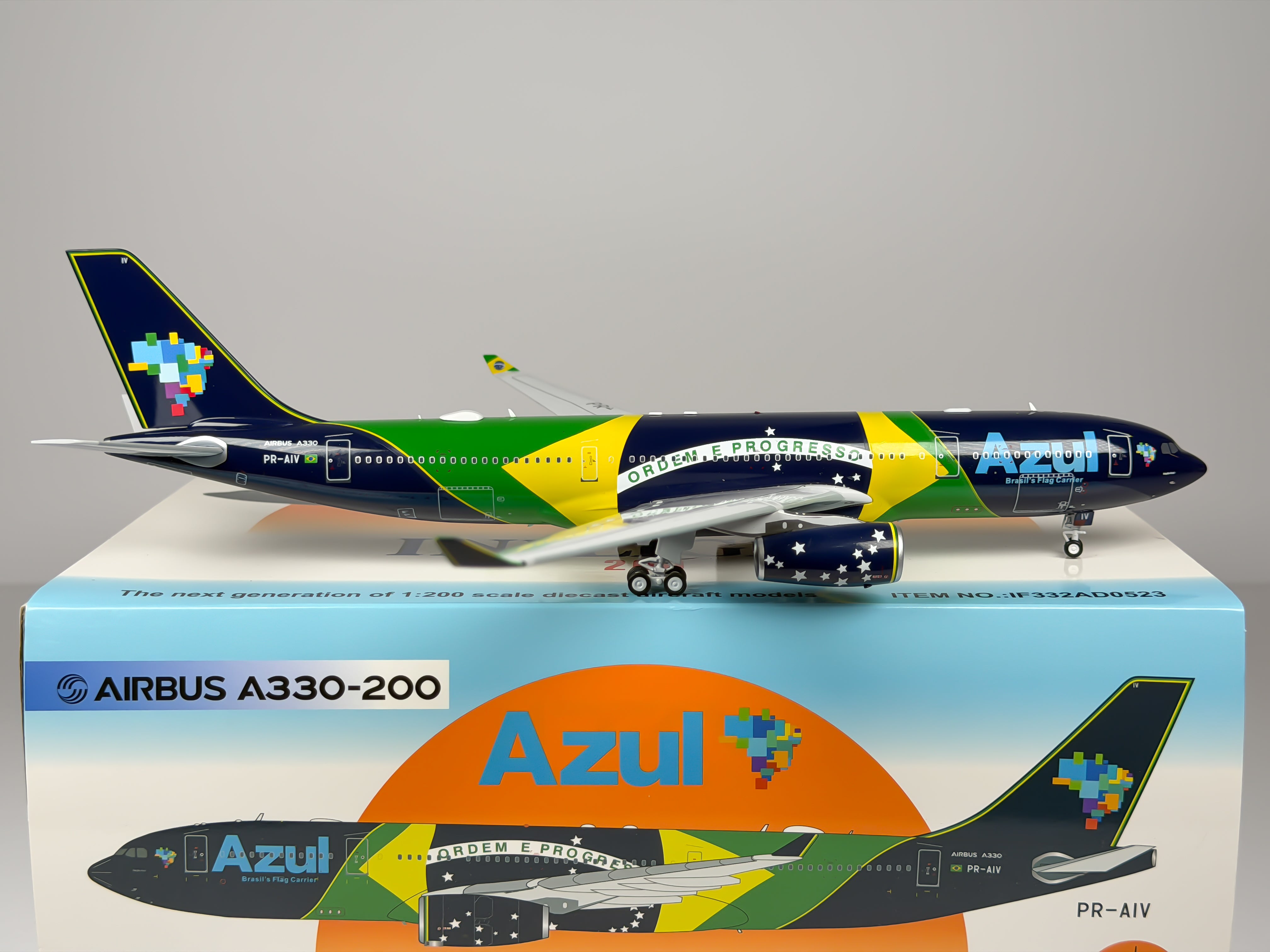 Azul Brazilian Airlines Airbus A330-200 1:200 Inflight200 PR-AIV (IF332AD0523)