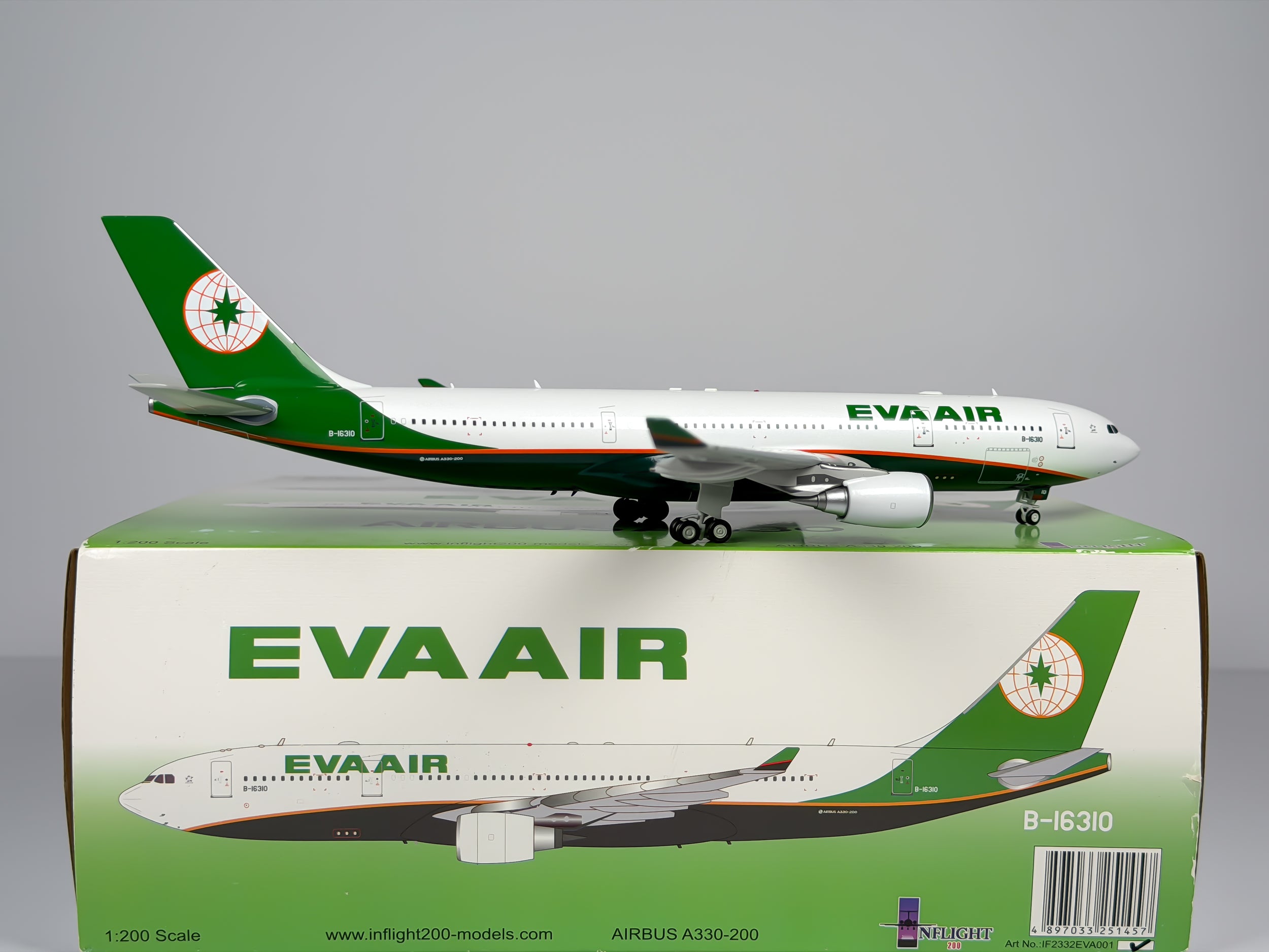Eva Air Airbus A330-200 1:200 Inflight200 B-16310 (IF332EVA001)