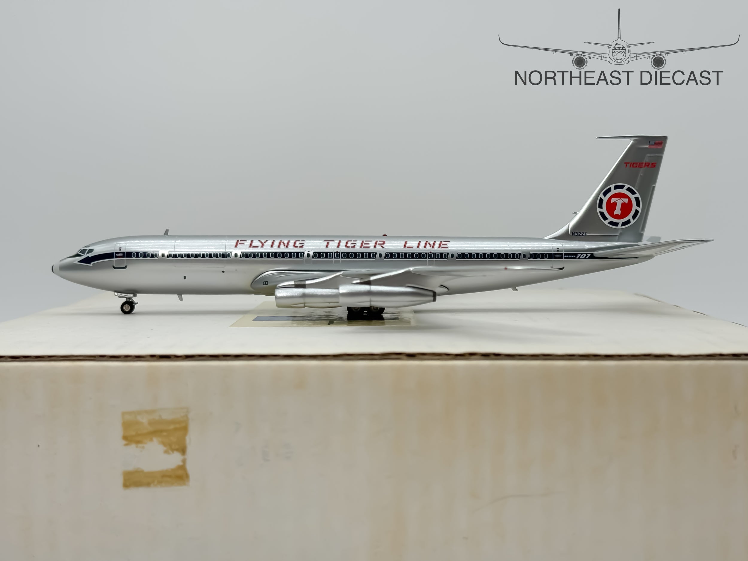 Flying Tigers Boeing 707-300C 1:200 Inflight200 N322F (IF70010)