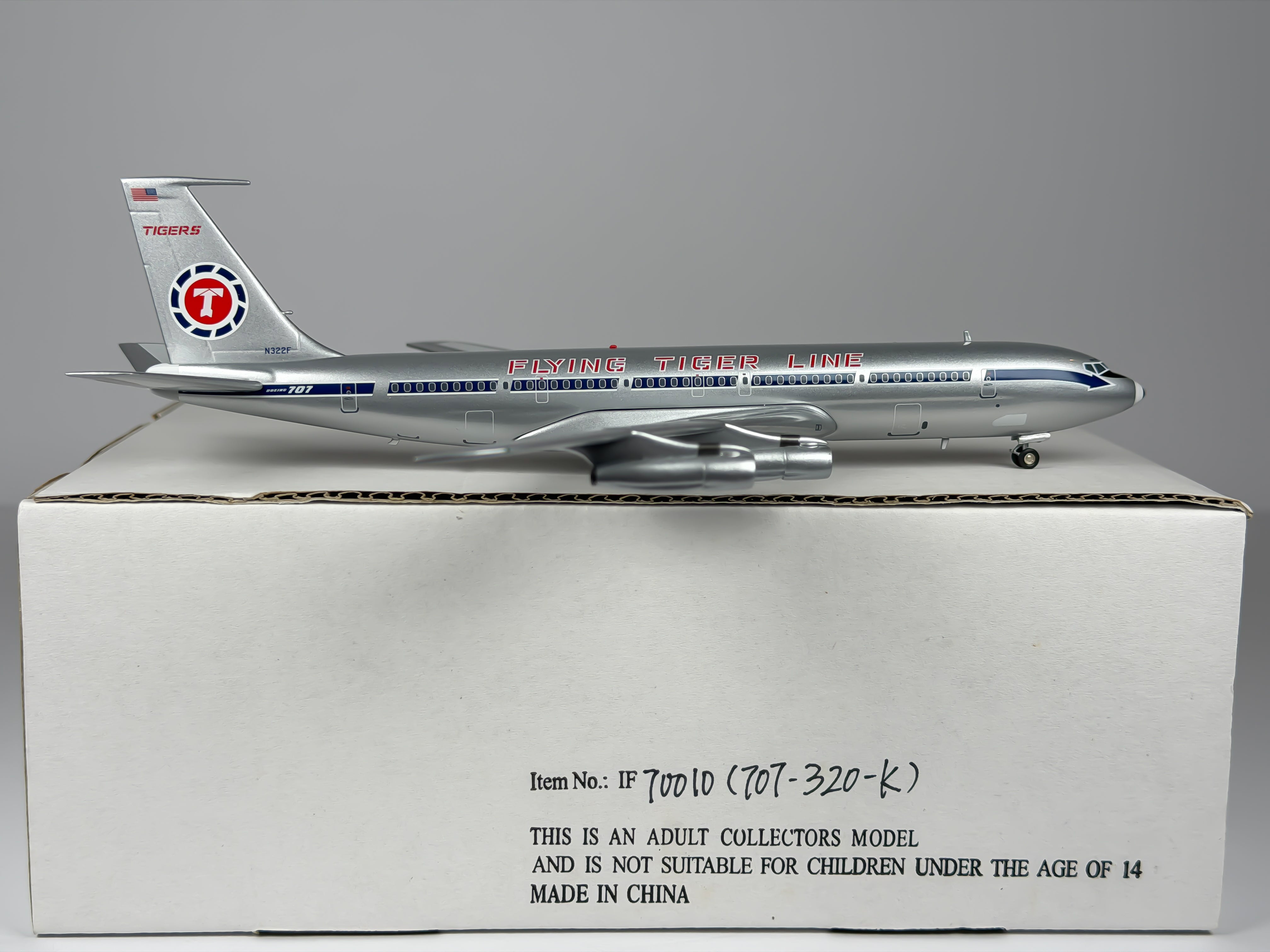 Flying Tigers Boeing 707-300 1:200 Inflight200 N322F (IF70010)