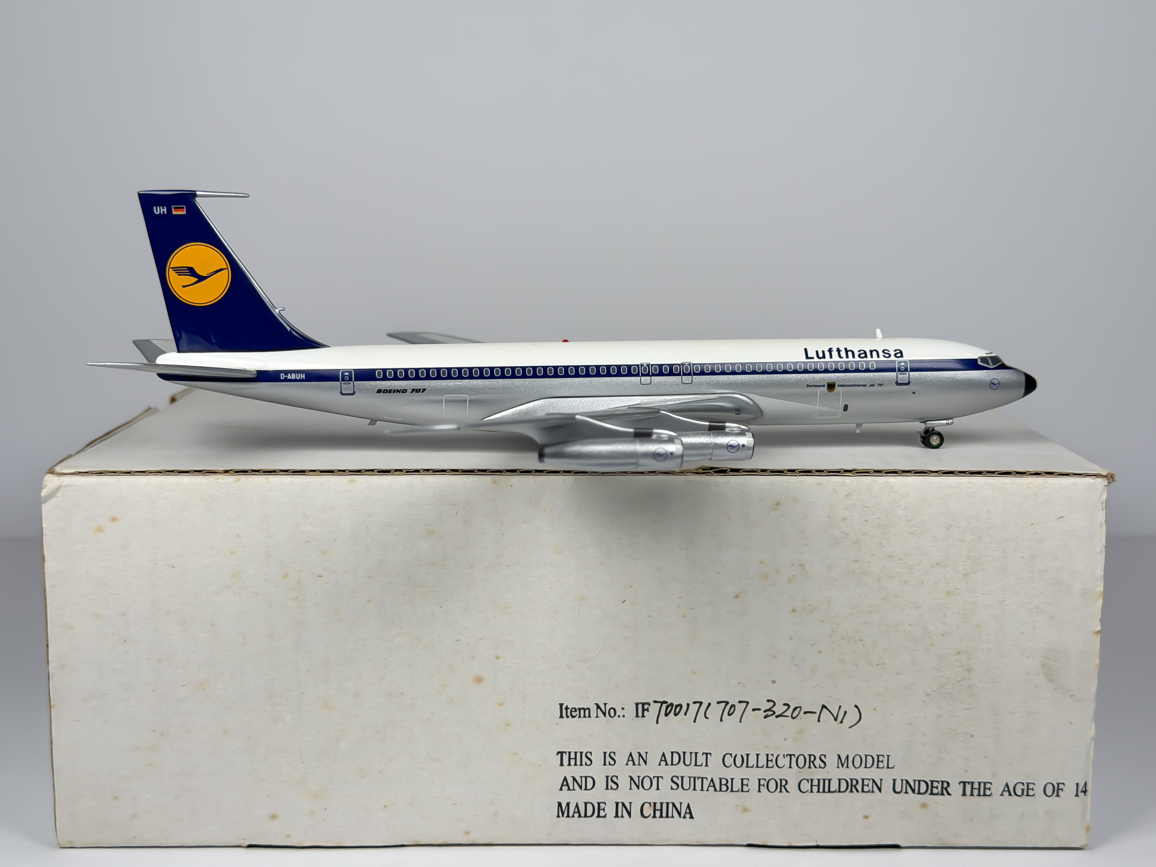Lufthansa Boeing 707-300 1:200 Inflight200 D-ABUH (IF70017)