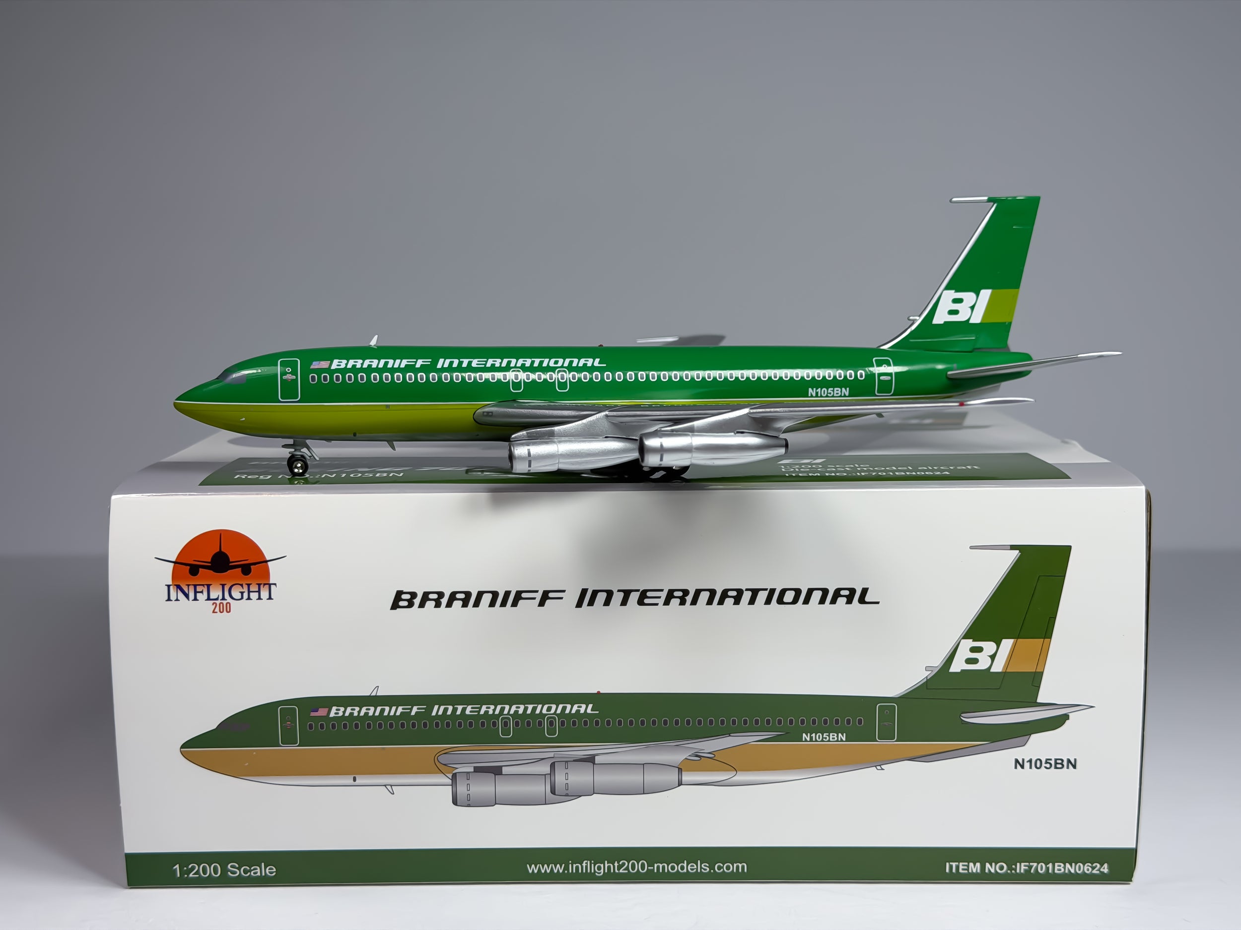 Braniff International Boeing 707-100 1:200 Inflight200 N105BN (IF701BN0624)