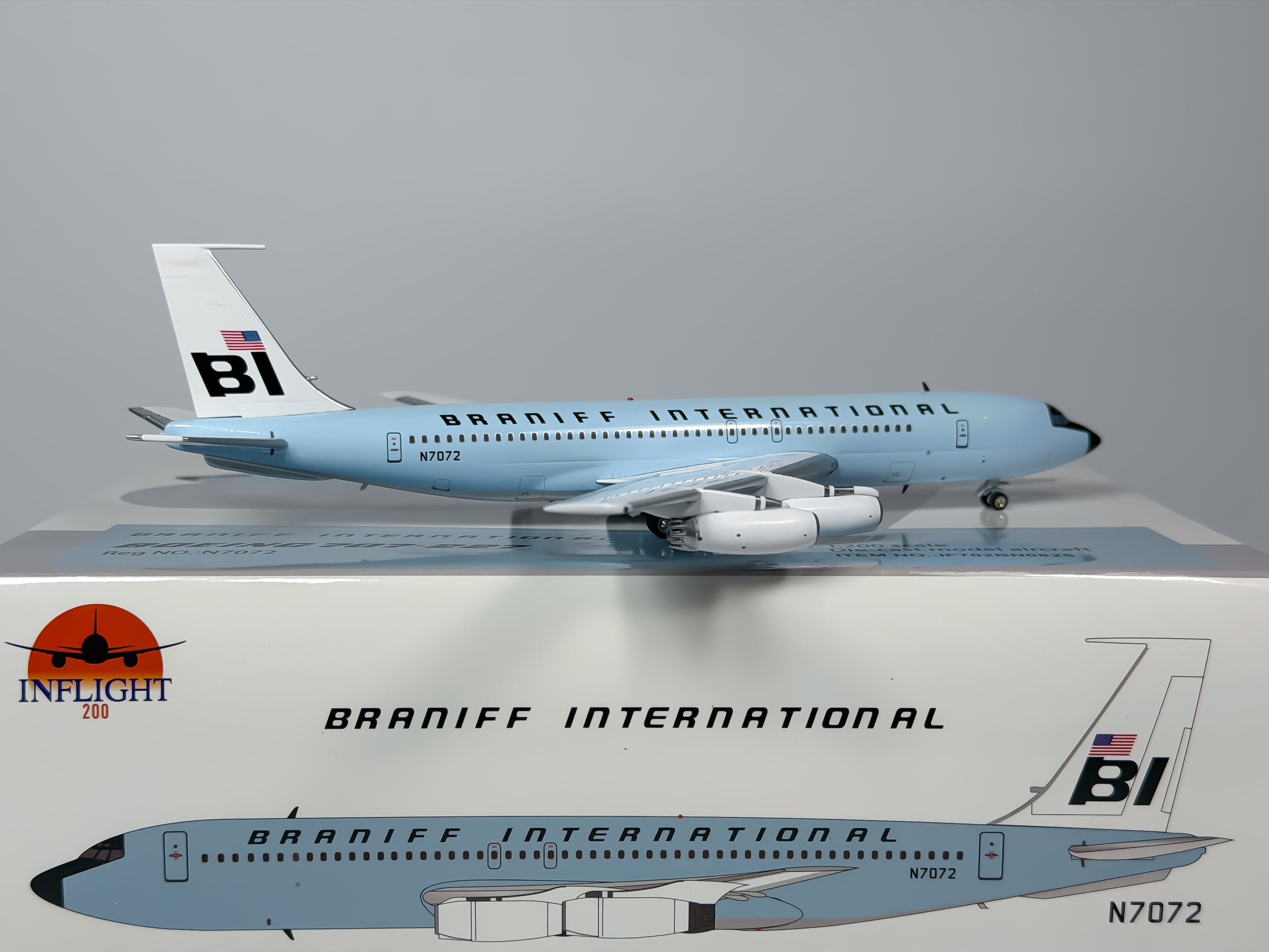 Braniff International Boeing 707-200 1:200 Inflight200 N7072 (IF702BN0825)