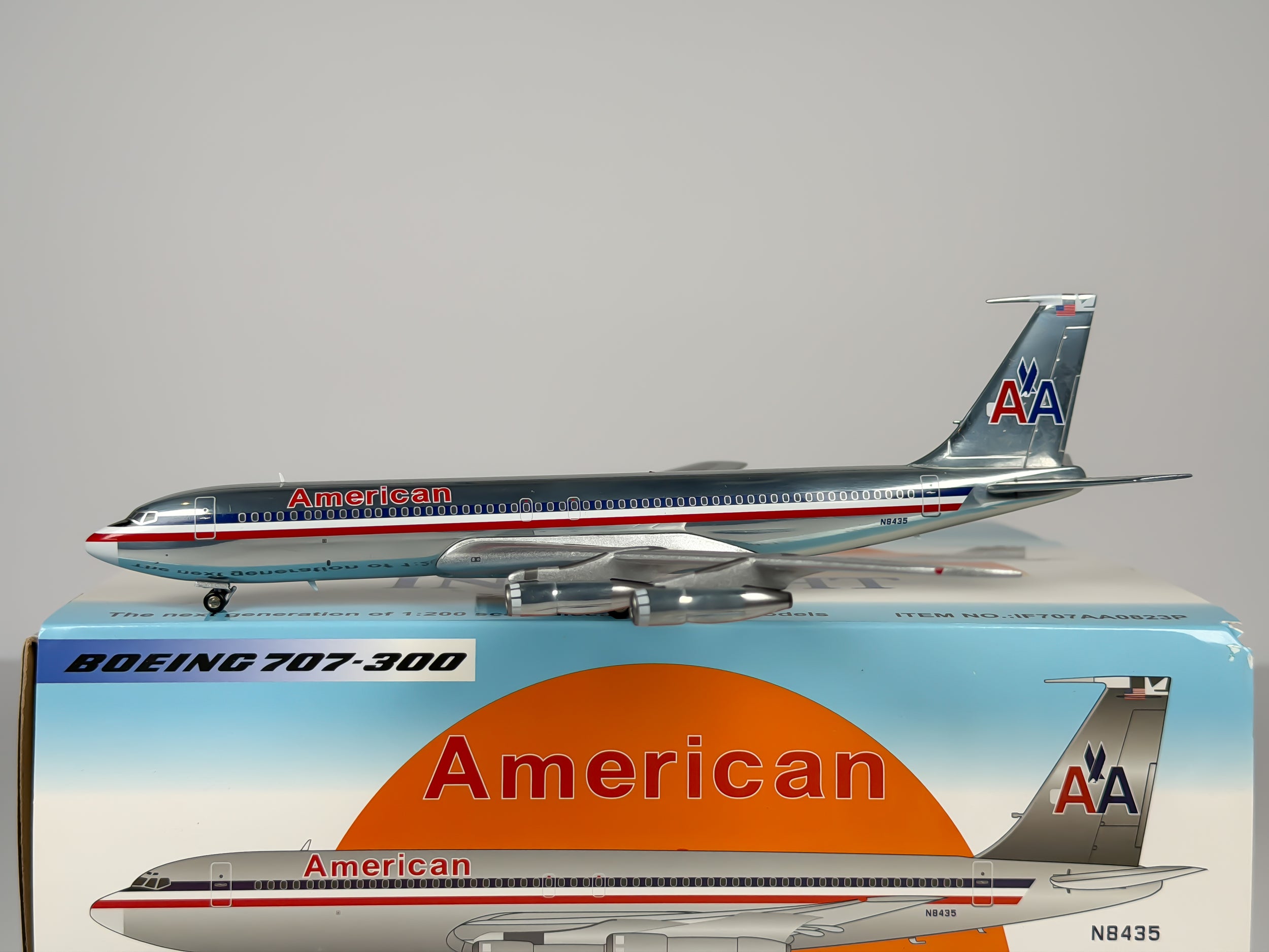 American Airlines Boeing 707-300 1:200 Inflight200 N8435 (IF707AA0823P)