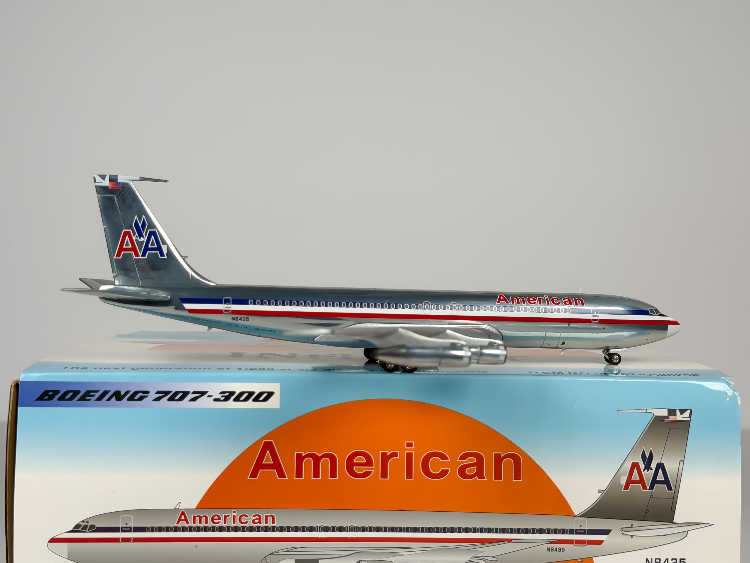 American Airlines Boeing 707-300 1:200 Inflight200 N8435 (IF707AA0823P)