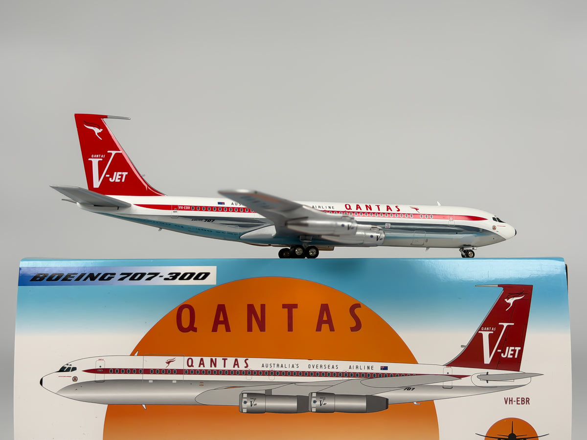 Qantas Airways Boeing 707-300 1:200 InFlight200 VH-EBR (IF707QF0522P)