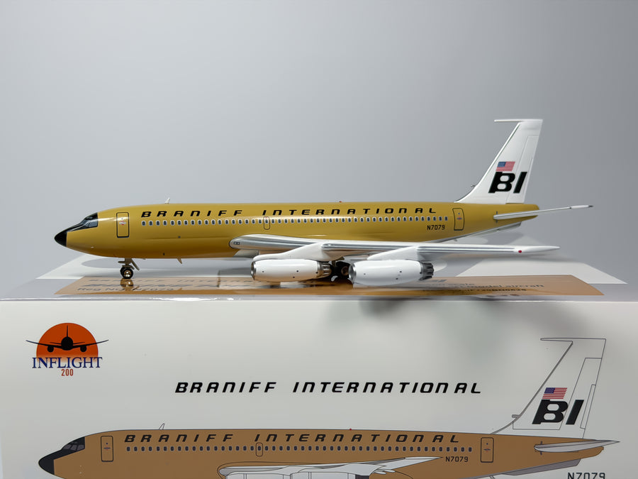 Braniff International Boeing 720 1:200 Inflight200 N7079 (IF720BN0825)