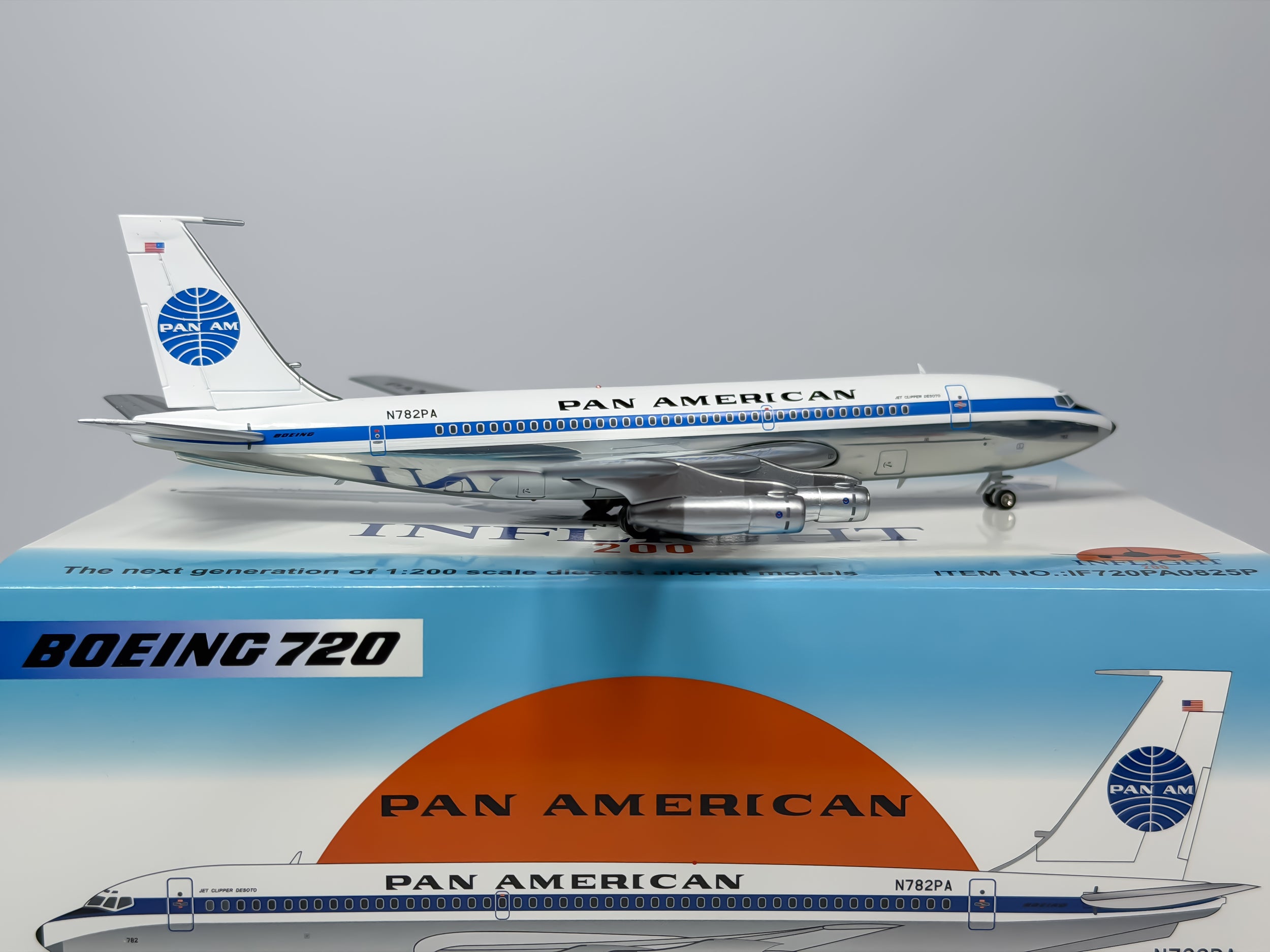 Pan American Boeing 720 1:200 Inflight200 N782PA (IF720PA0825P)
