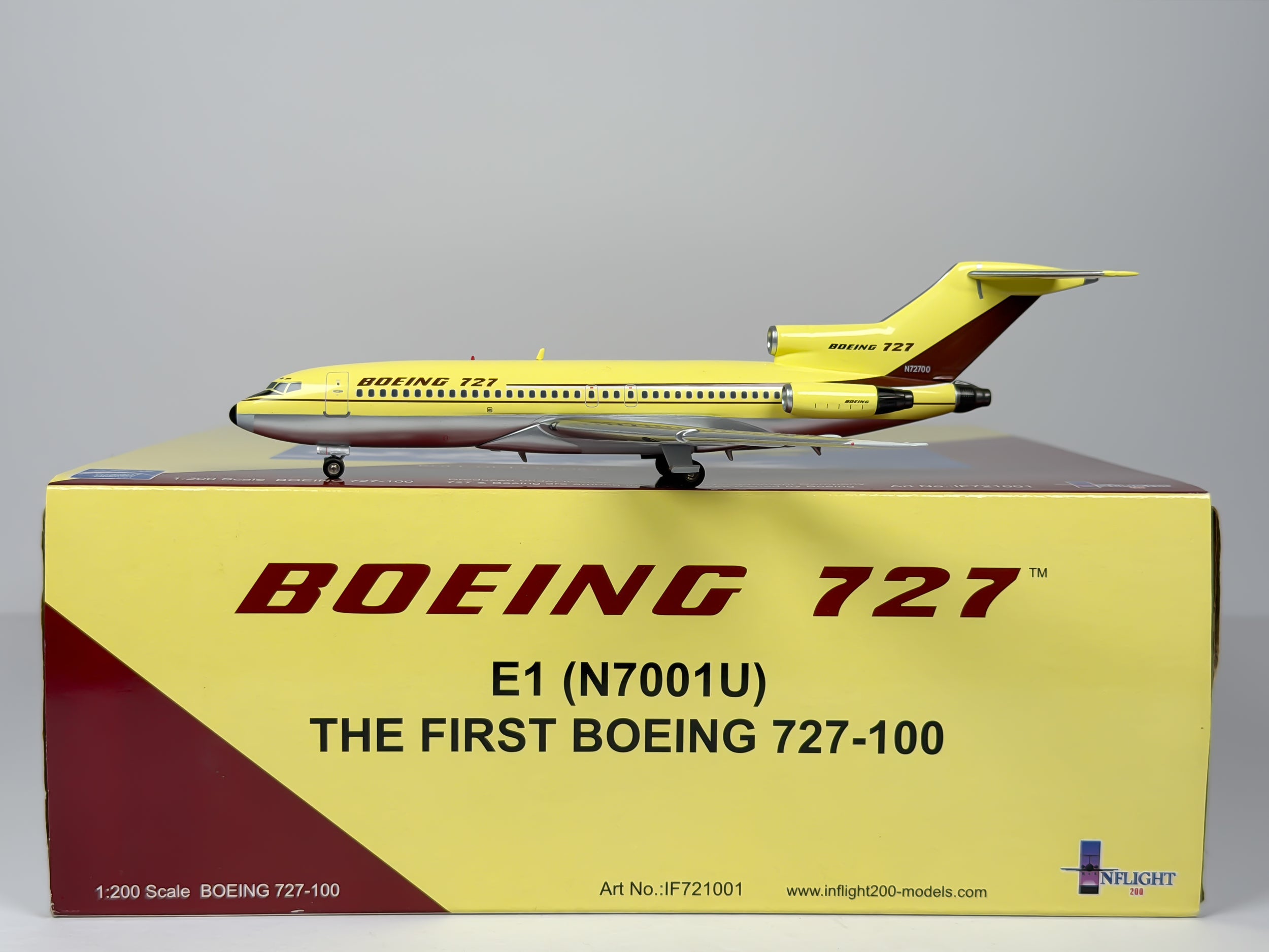 Boeing House Boeing 727-100 1:200 Inflight200 N7001U (IF721001)