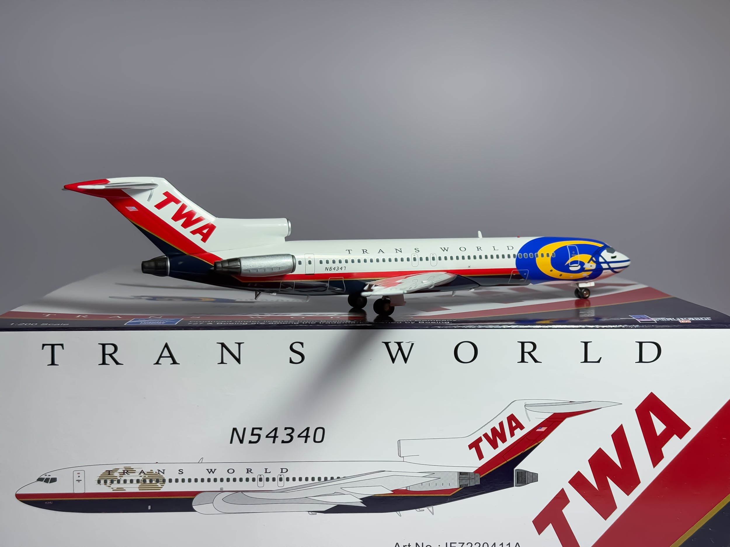 Trans World Airlines (TWA) Boeing 727-200 1:200 Inflight200 N64347 (IF7220411B)