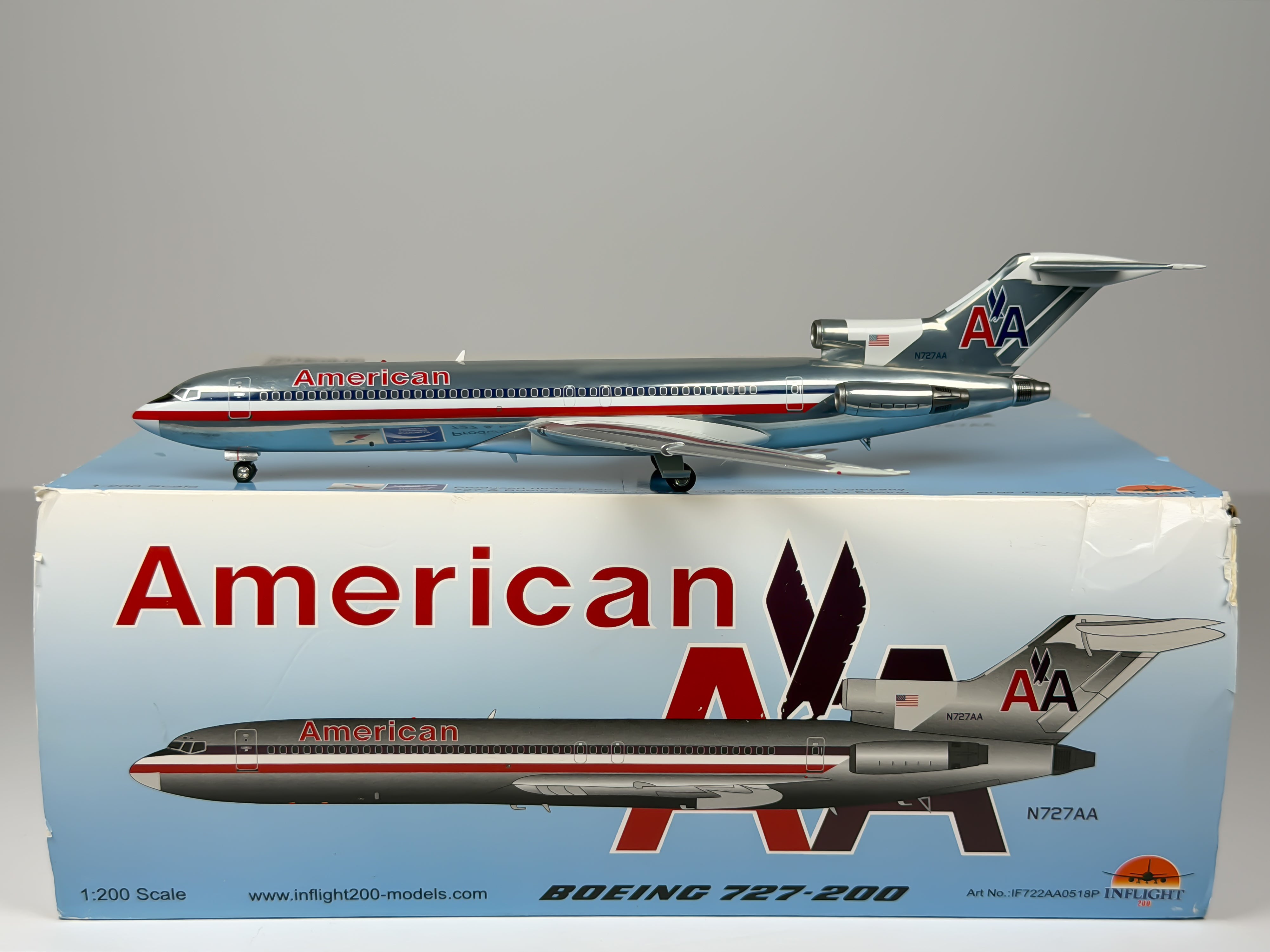 American Airlines Boeing 727-200 1:200 Inflight200 N727AA (IF722AA0518P)