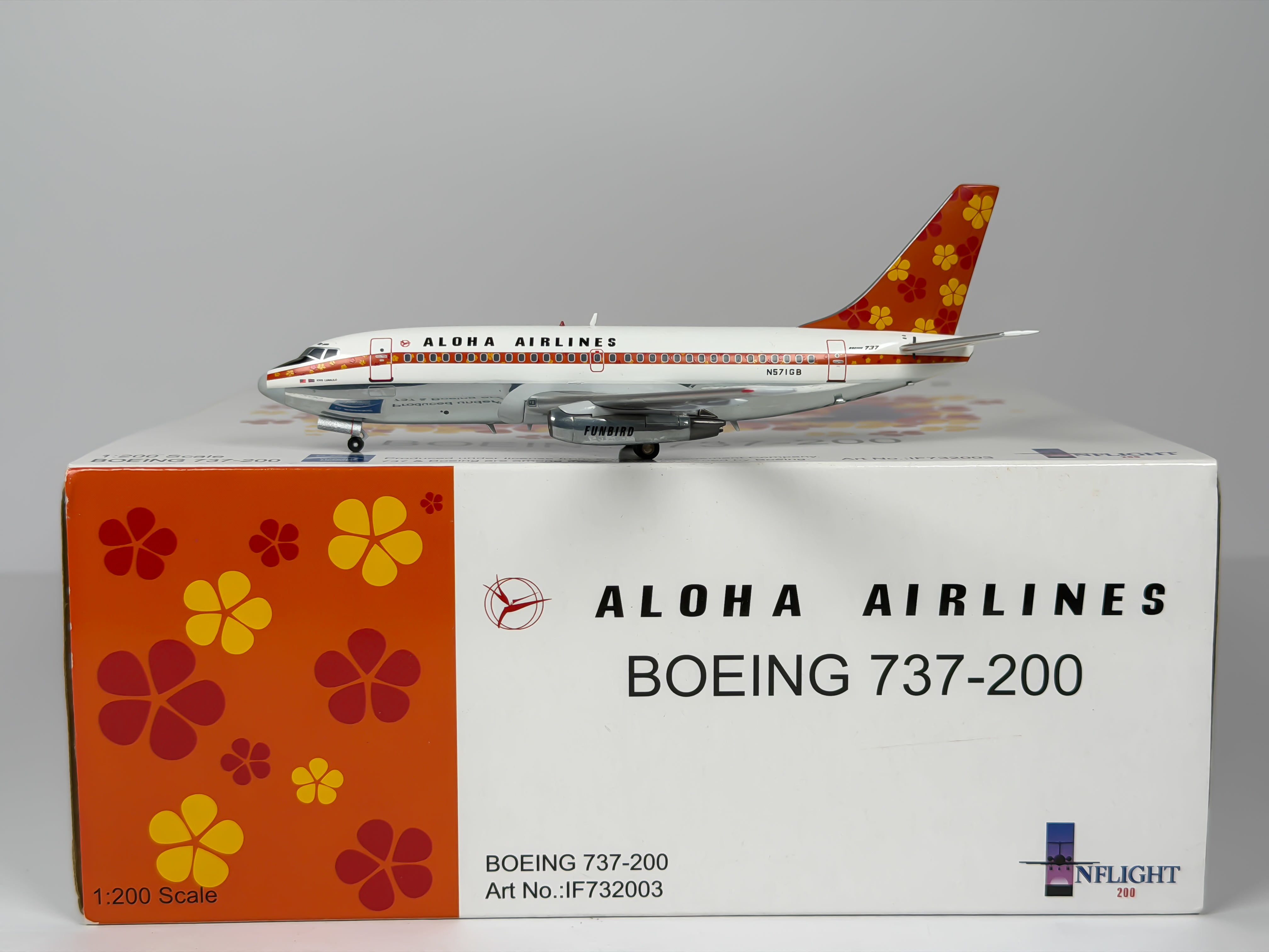 Aloha Airlines Boeing 737-200 1:200 Inflight200 N571GB (IF732003)
