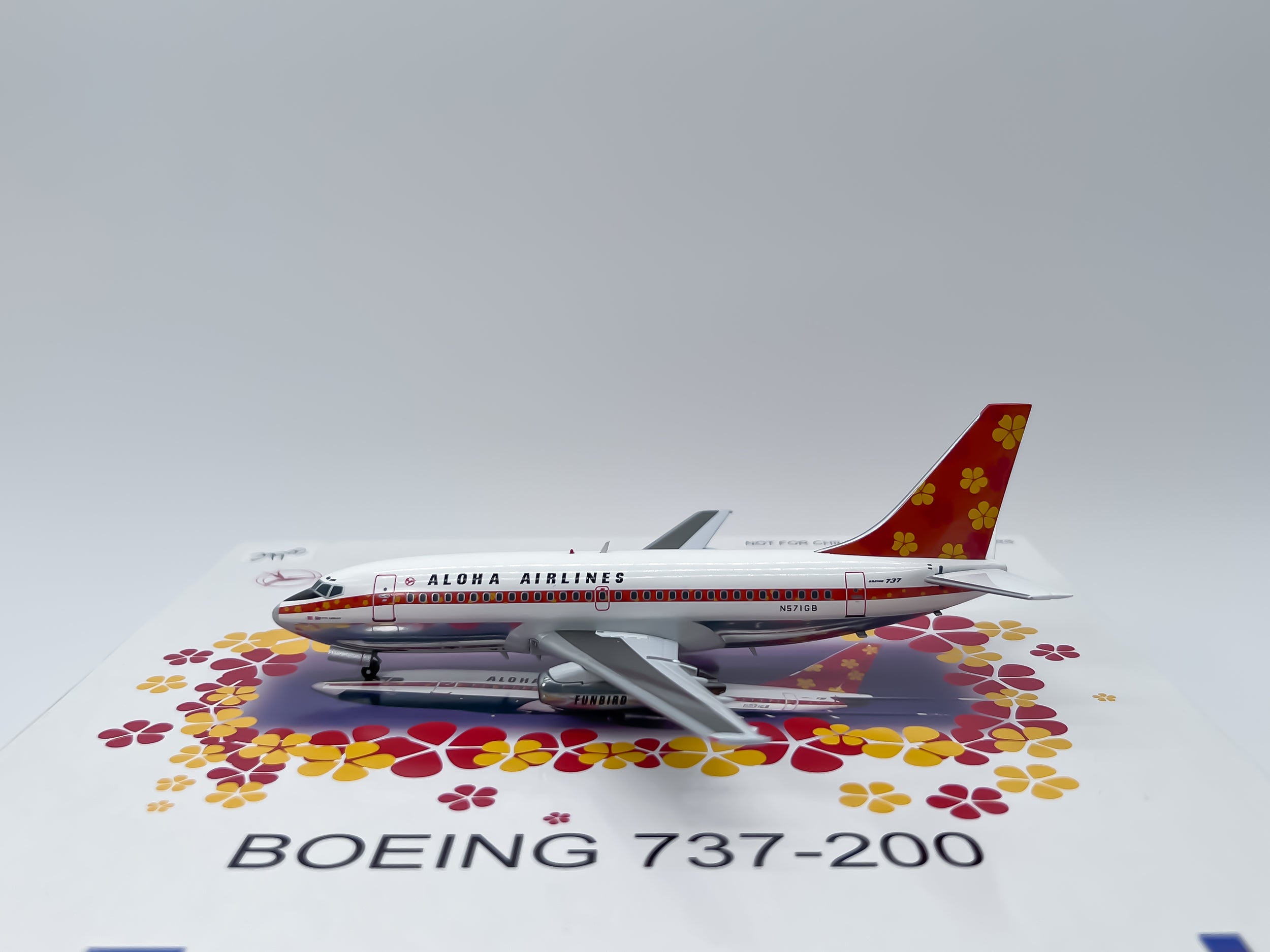 Aloha Airlines Boeing 737-200 1:200 Inflight200 N571GB (IF732003)