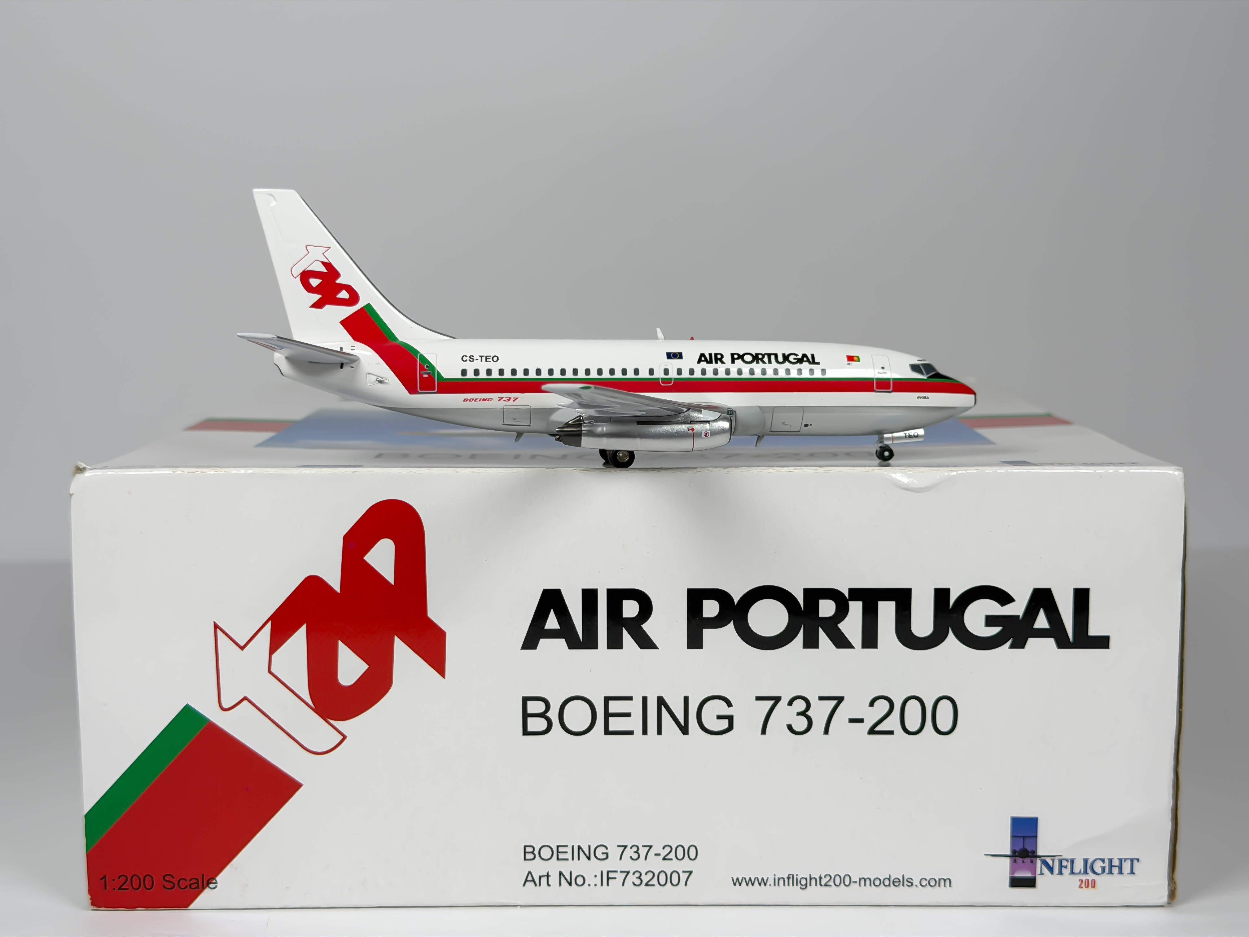 TAP Air Portugal Boeing 737-200 1:200 Inflight200 CS-TEO (IF732007)