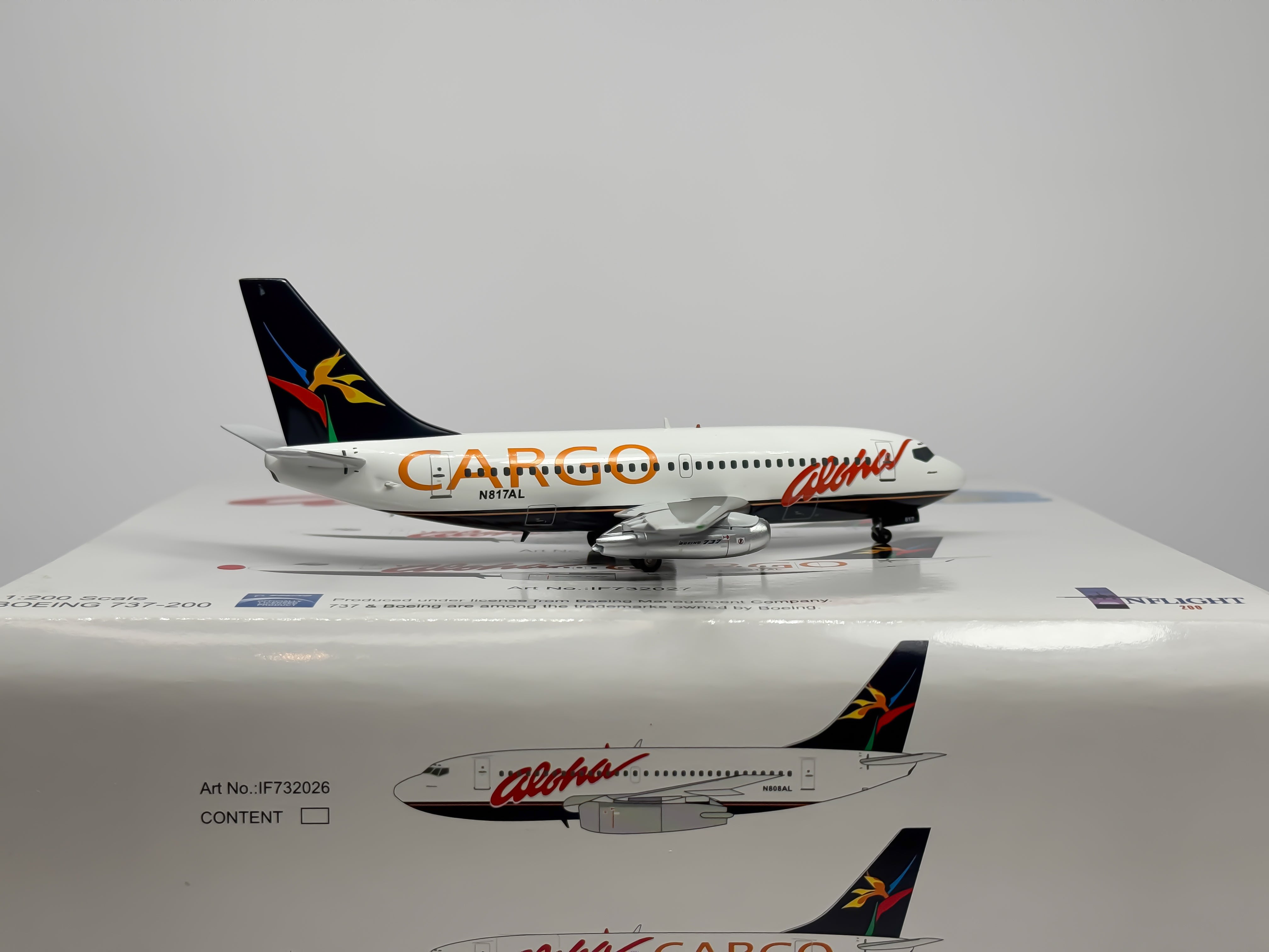 Aloha Air Cargo Boeing 737-200C 1:200 Inflight200 N817AL (IF732027)