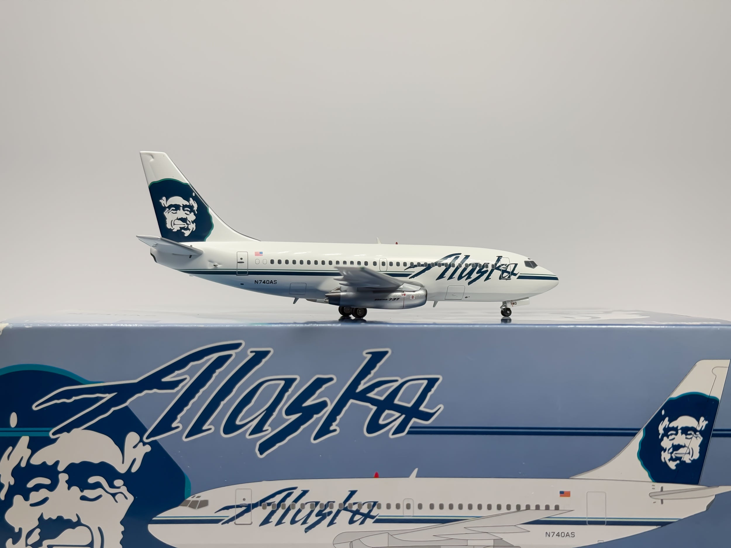 Alaska Airlines 737-200C 1:200 Inflight200 N740AS (IF732044)