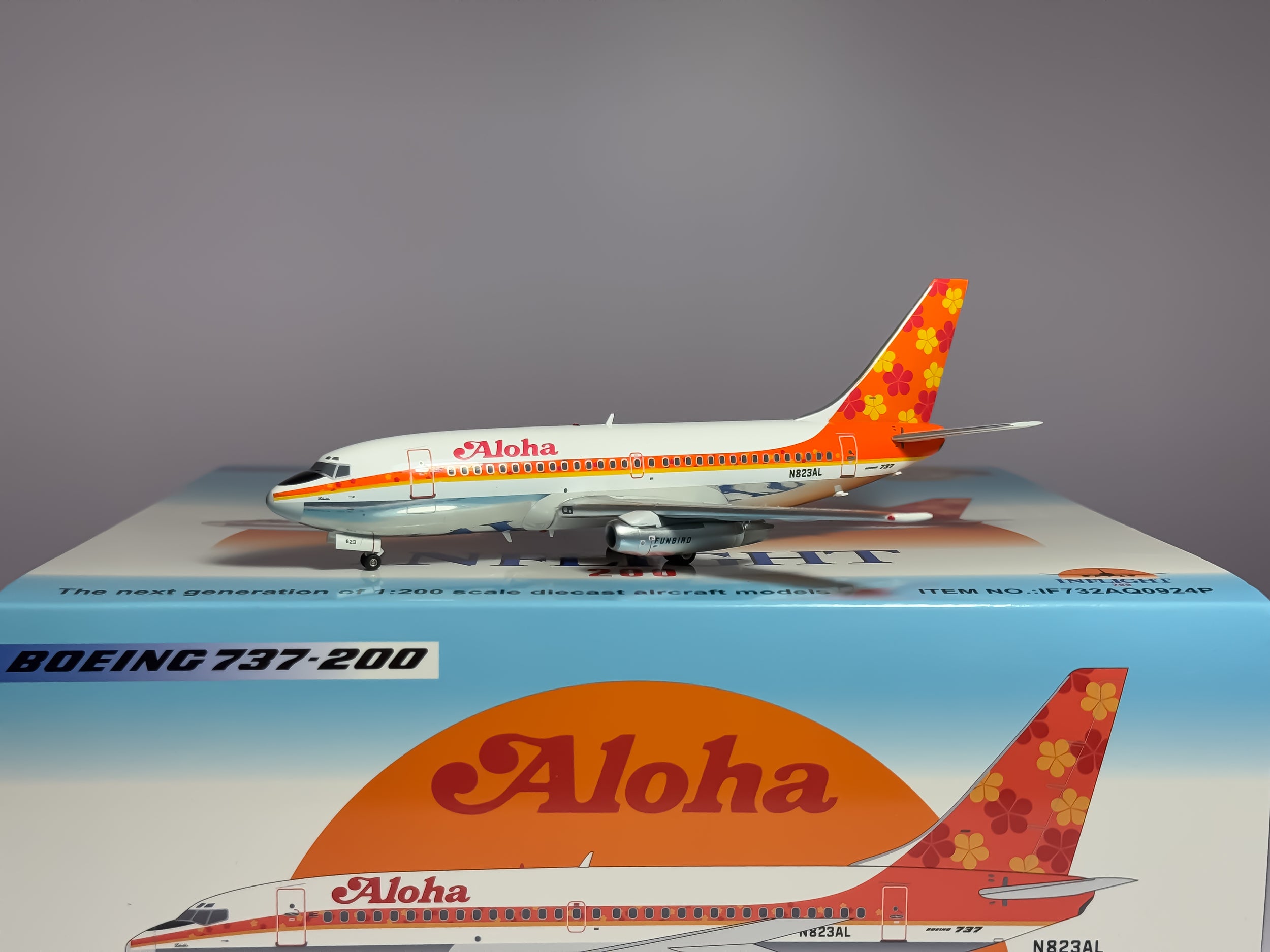 Aloha Airlines Boeing 737-200 1:200 Inflight200 N823AL (IF732AQ0924P)