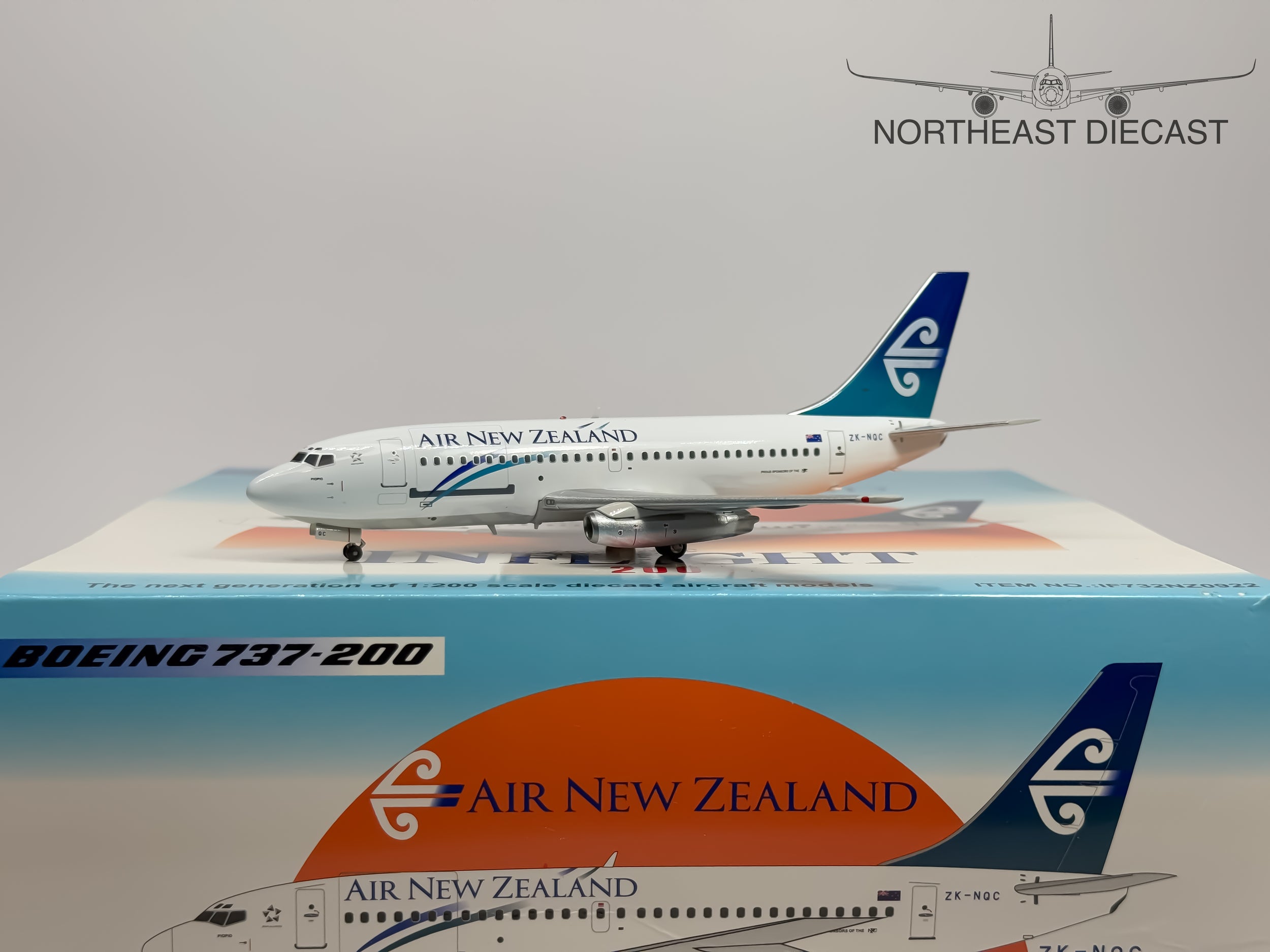 Air New Zealand Boeing 737-200 1:200 Inflight200 ZK-NQC (IF732NZ0922)