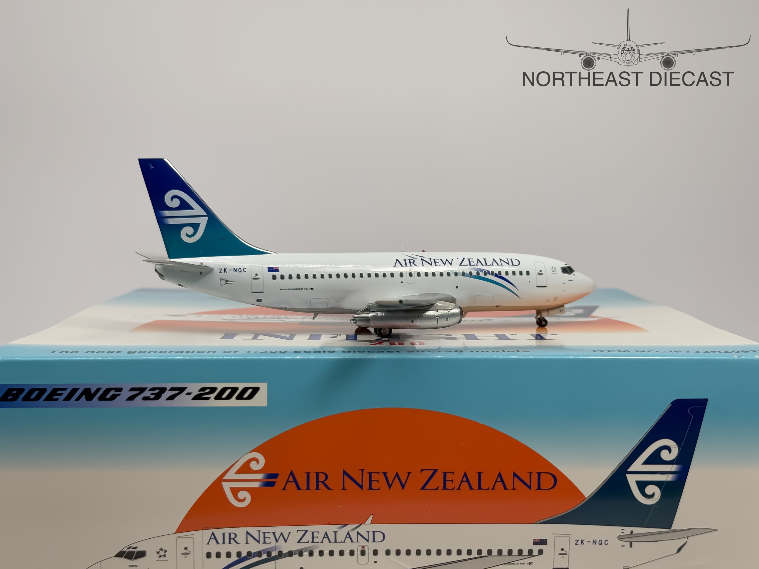Air New Zealand Boeing 737-200 1:200 Inflight200 ZK-NQC (IF732NZ0922)