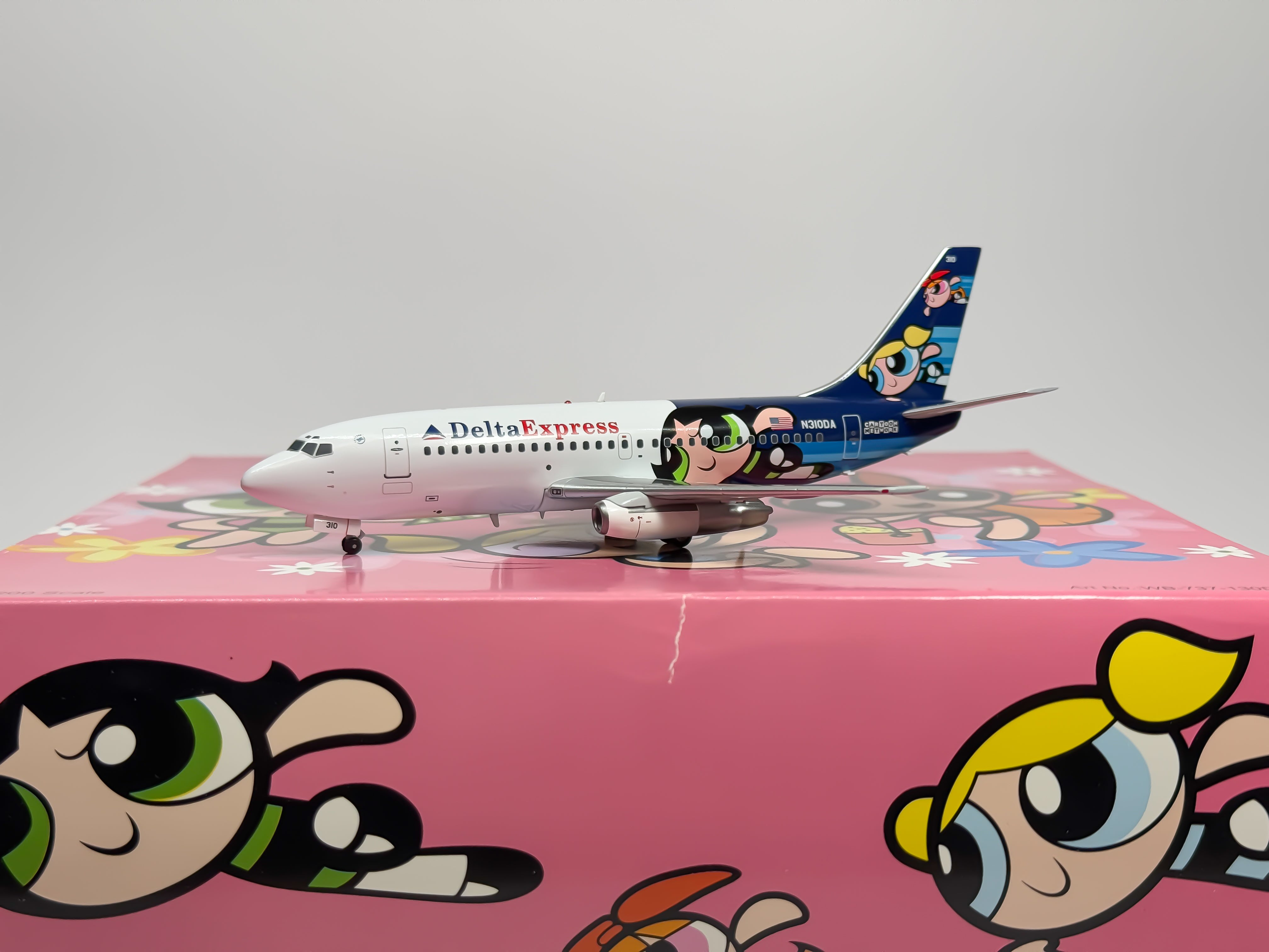 Delta Express Boeing 737-200 1:200 Inflight200 N310DA (IF737-310DA)