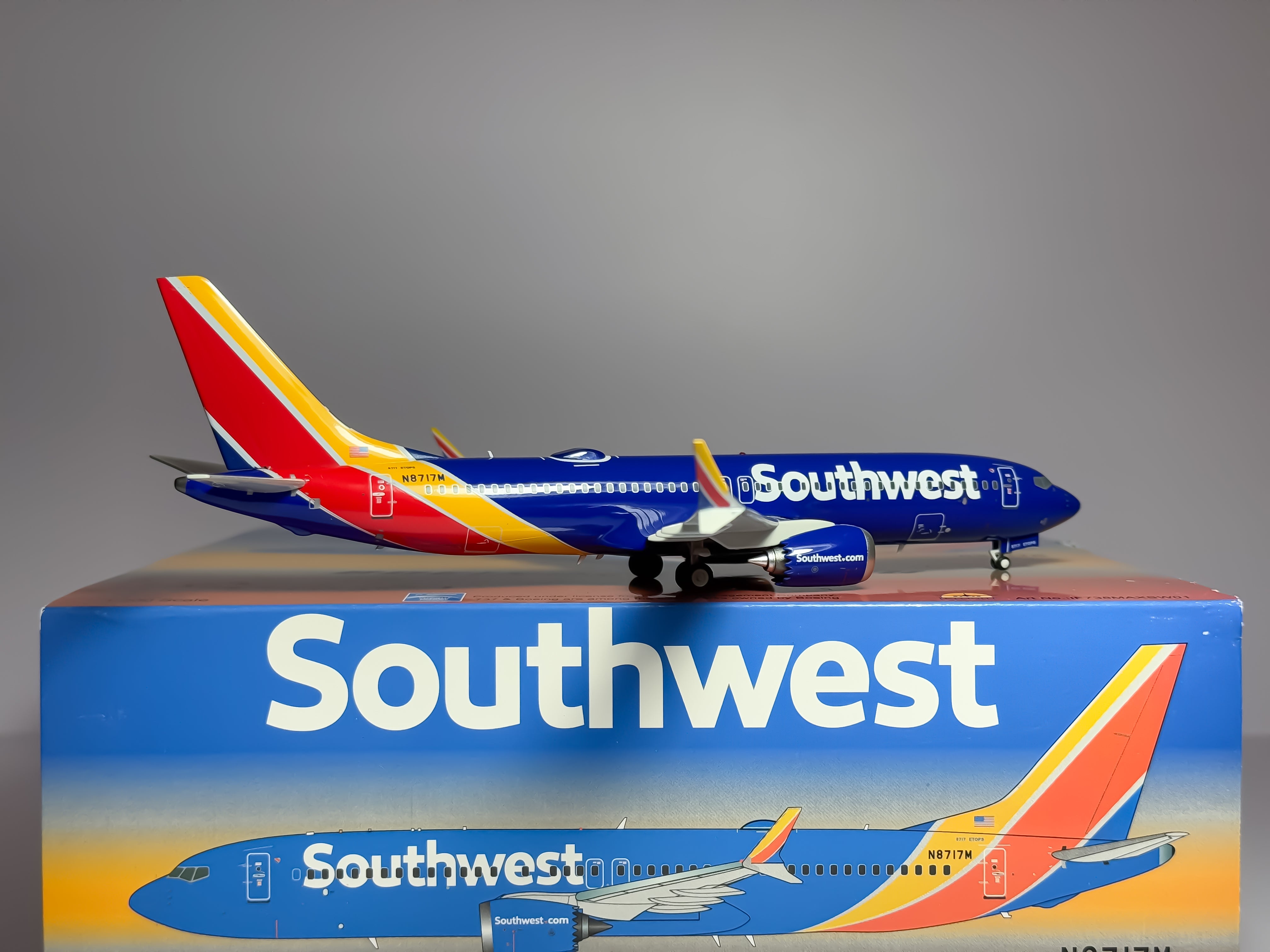 Southwest Airlines Boeing 737 MAX 8 1:200 Inflight200 N8717M (IF738MAXSW01)