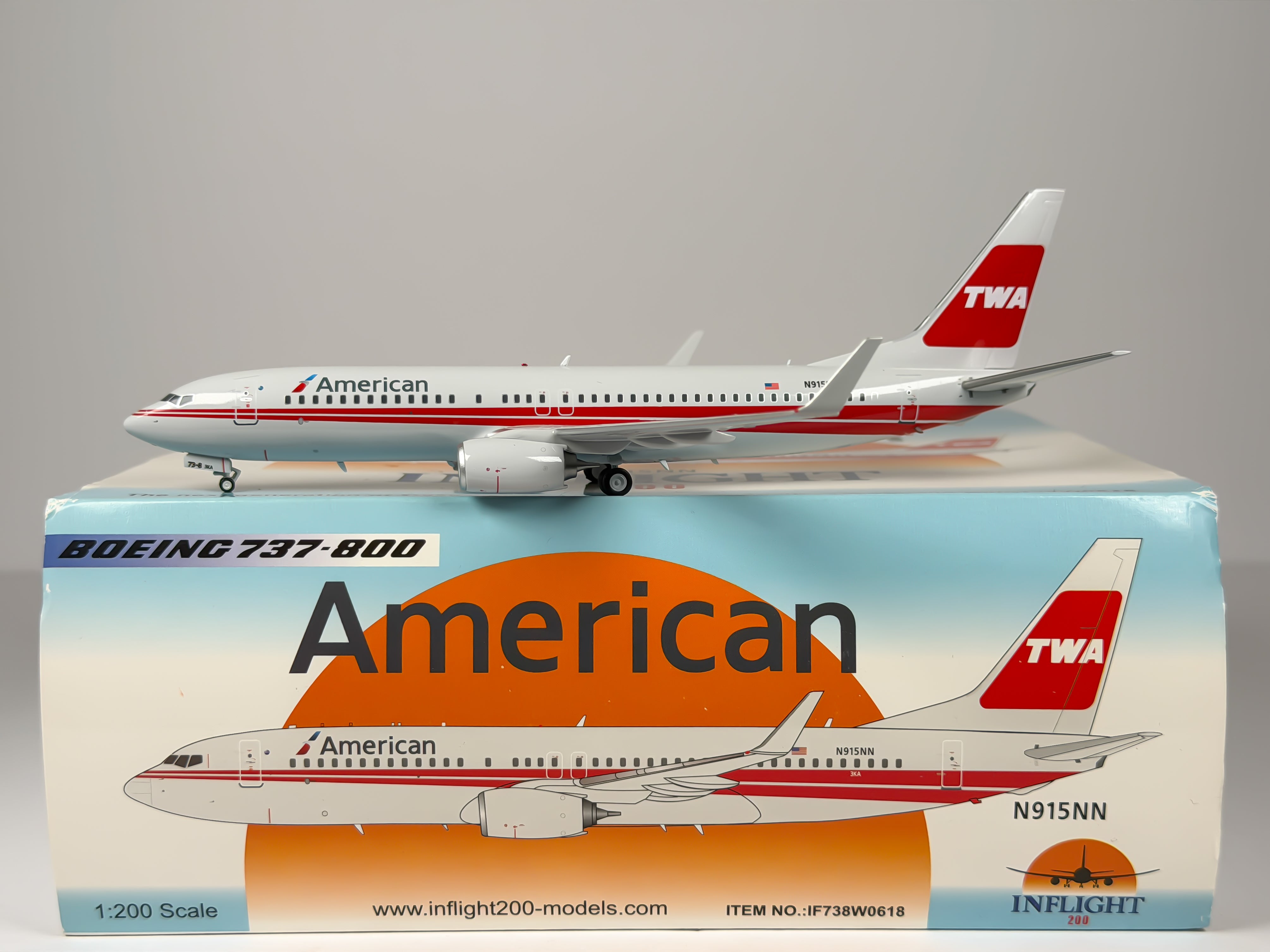 American Airlines Boeing 737-800 1:200 Inflight200 N915NN (IF738W0618)