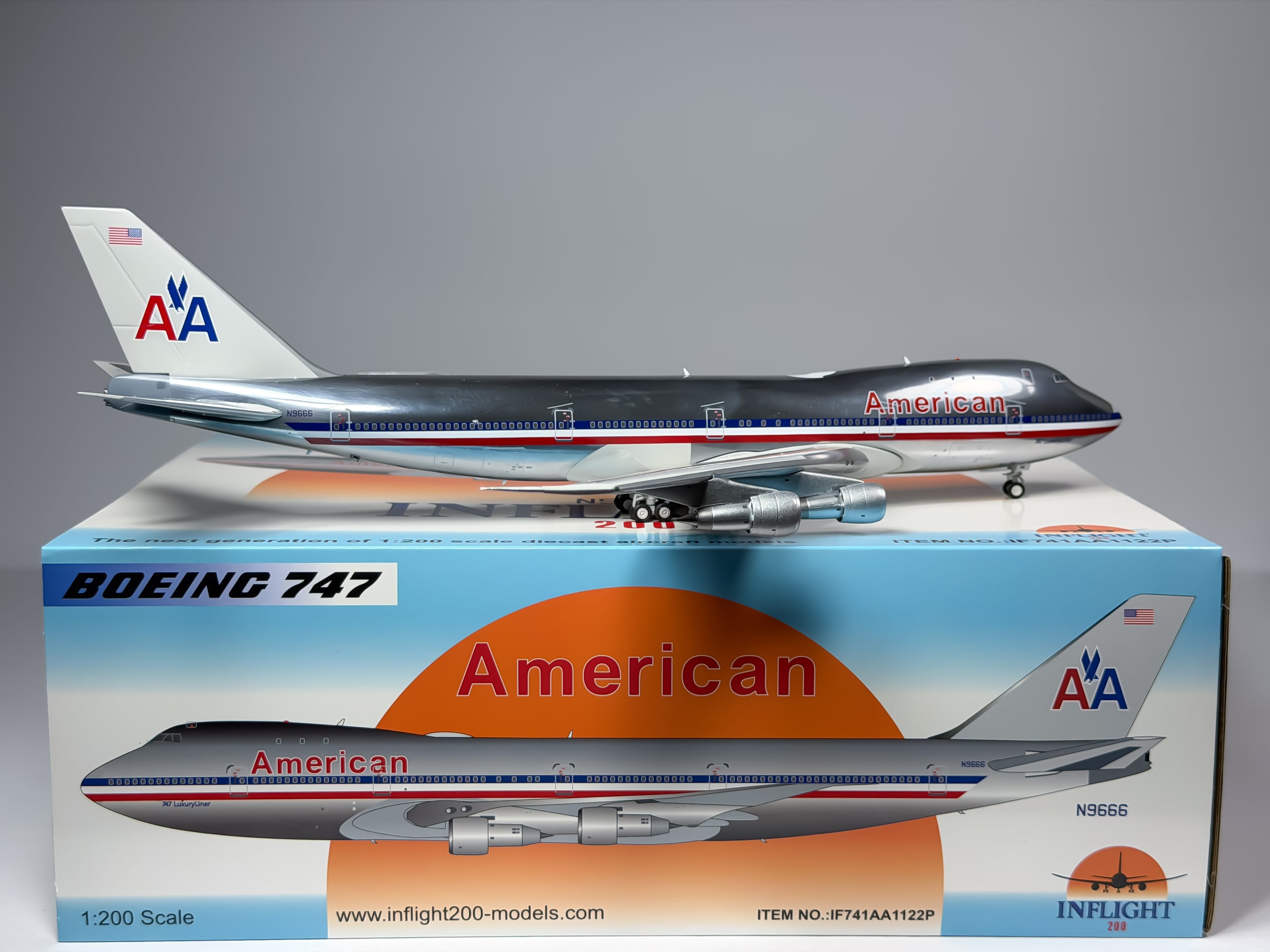 American Airlines Boeing 747-100 1:200 Inflight200 N9666 (IF741AA1122P)