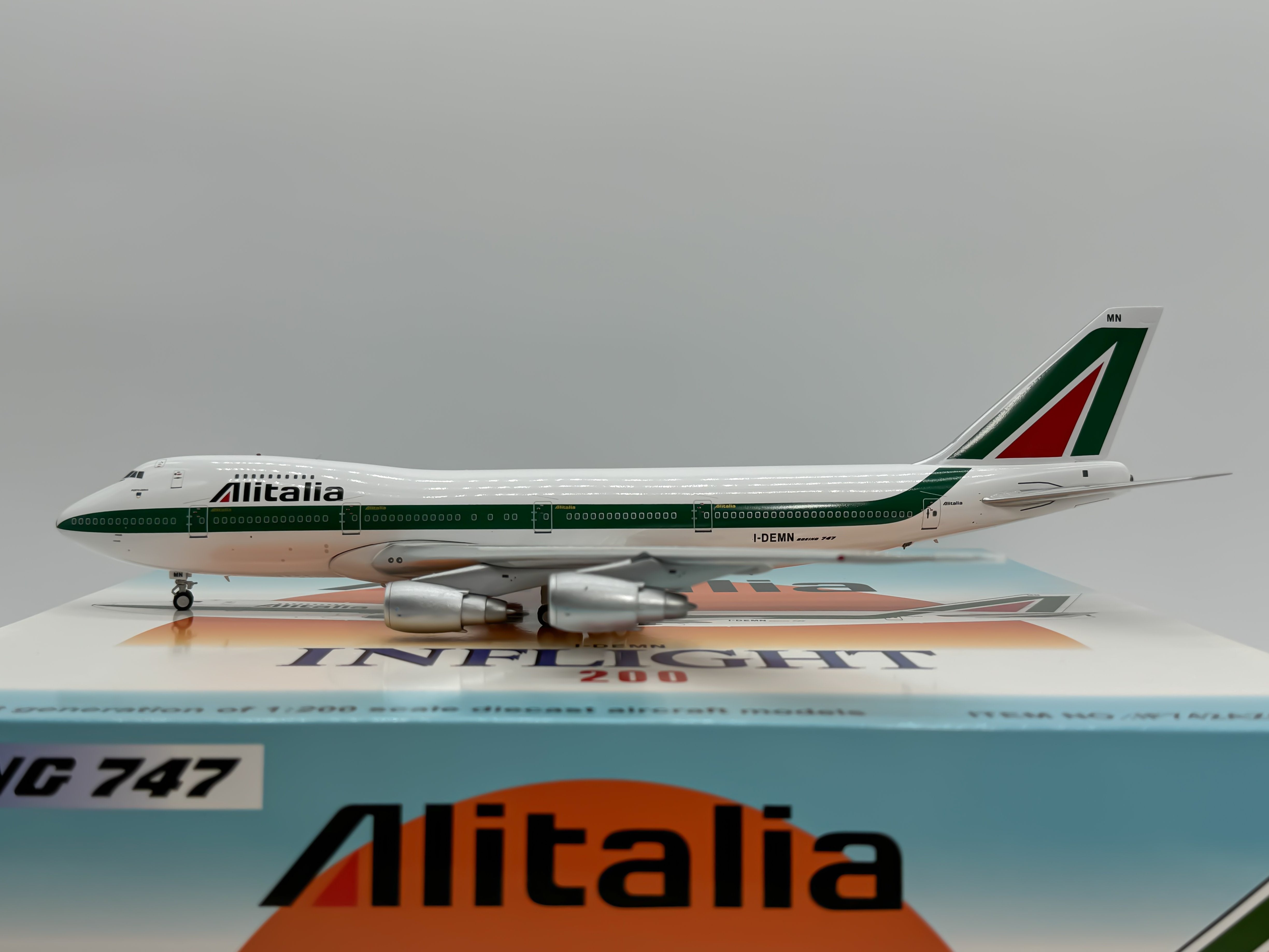 Alitalia Boeing 747-200 1:200 Inflight200 I-DEMN (IF742AZ0920)
