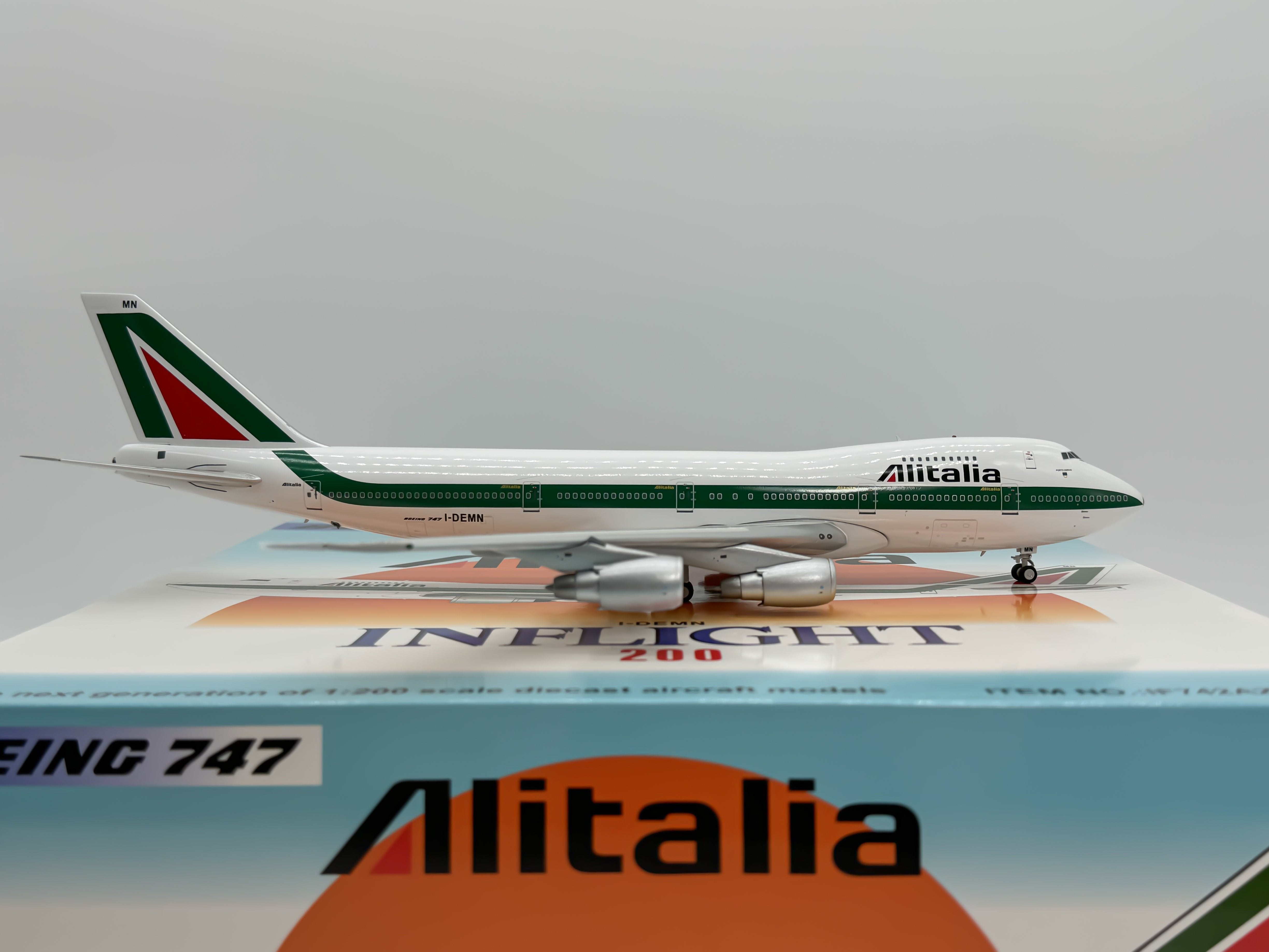 Alitalia Boeing 747-200 1:200 Inflight200 I-DEMN (IF742AZ0920)