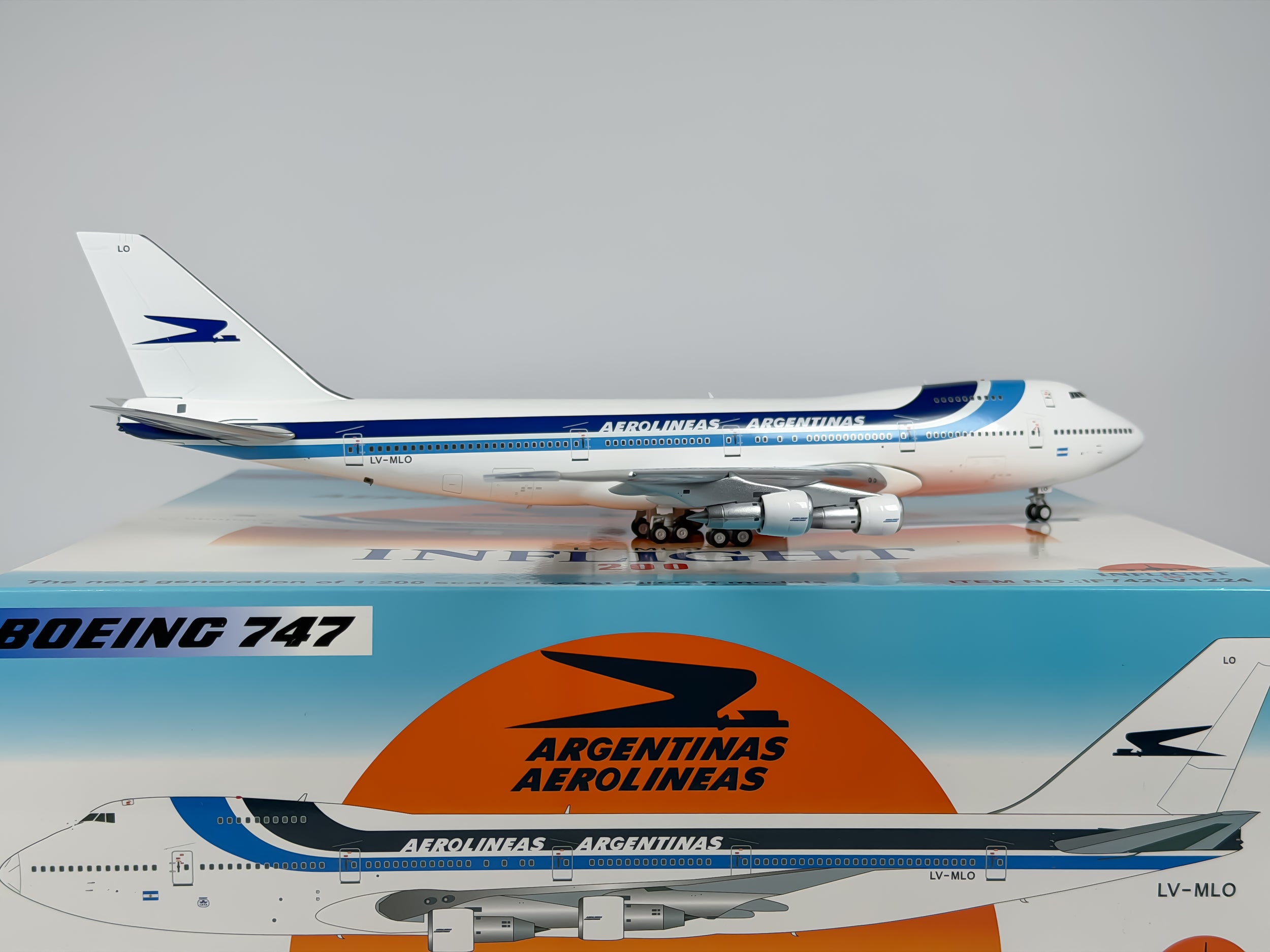 Aerolineas Argentinas Boeing 747-200 1:200 Inflight200 LV-MLO (IF742LV1224)