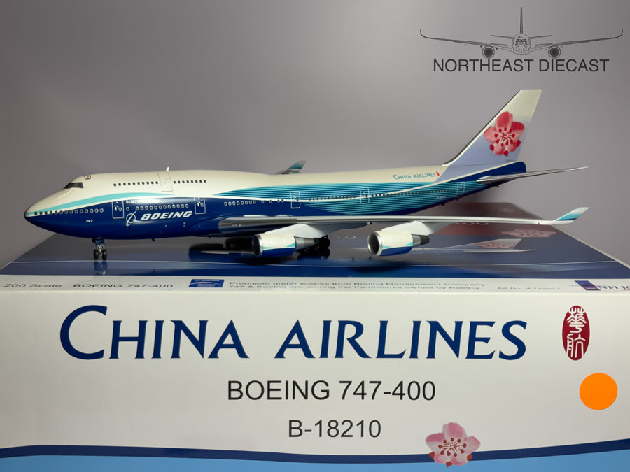 China Airlines Boeing 747-400 1:200 Inflight200 B-18210 (IF744017)
