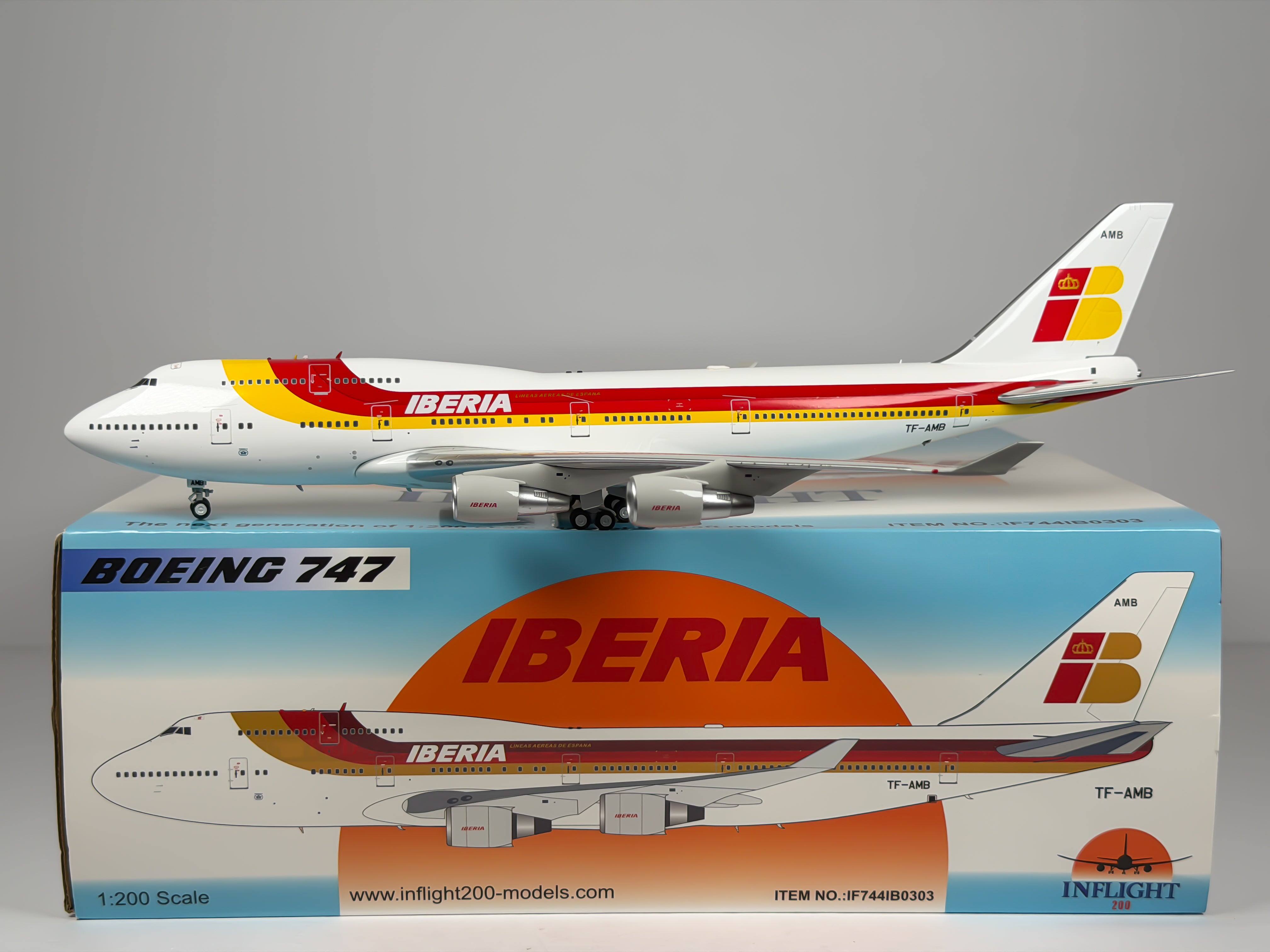 Iberia Airlines Boeing 747-400 1:200 Inflight200 TF-AMB (IF744IB0303)