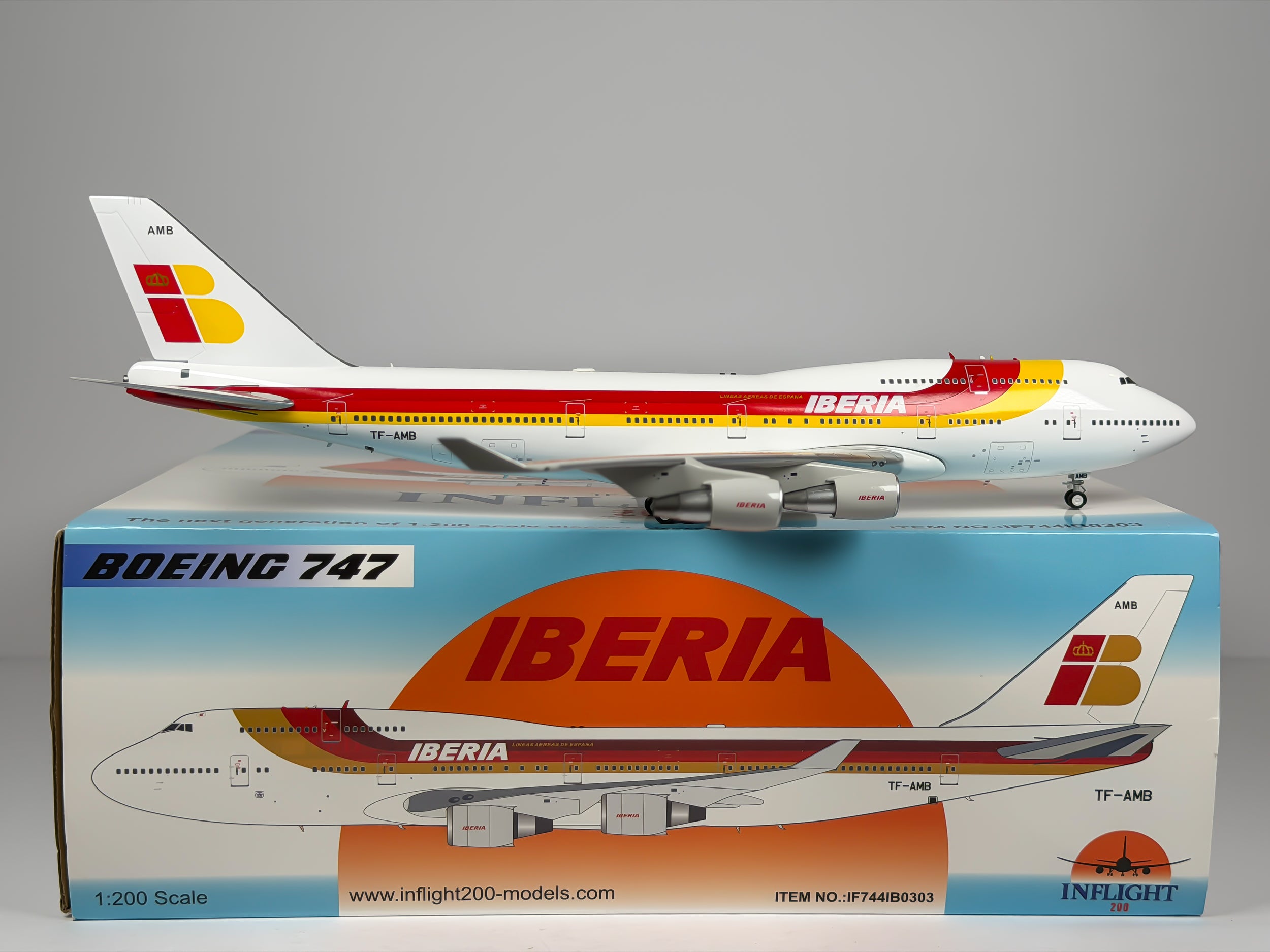 Iberia Airlines Boeing 747-400 1:200 Inflight200 TF-AMB (IF744IB0303)