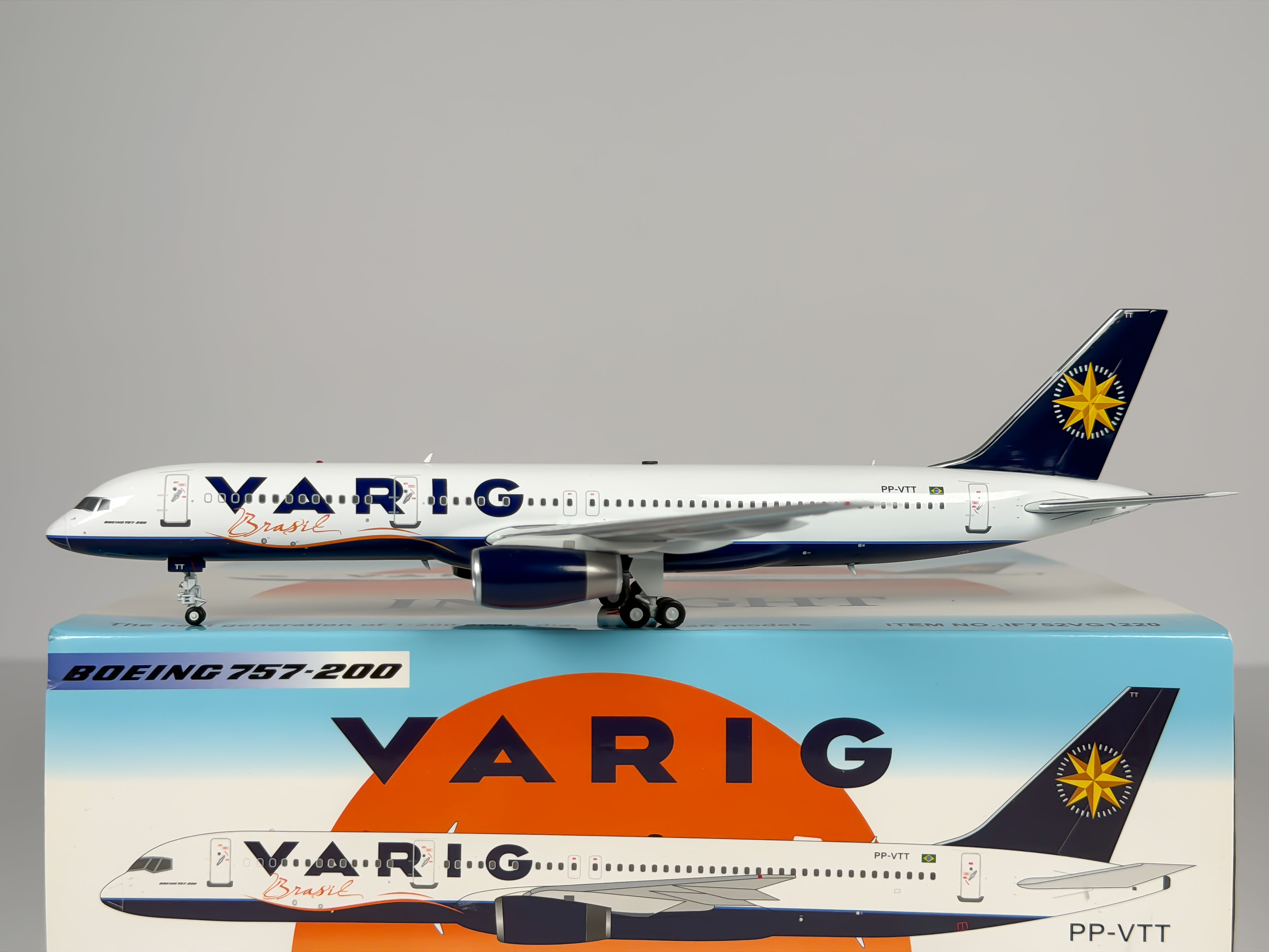 VARIG Boeing 757-200 1:200 Inflight200 PP-VTT (IF752VG1220)