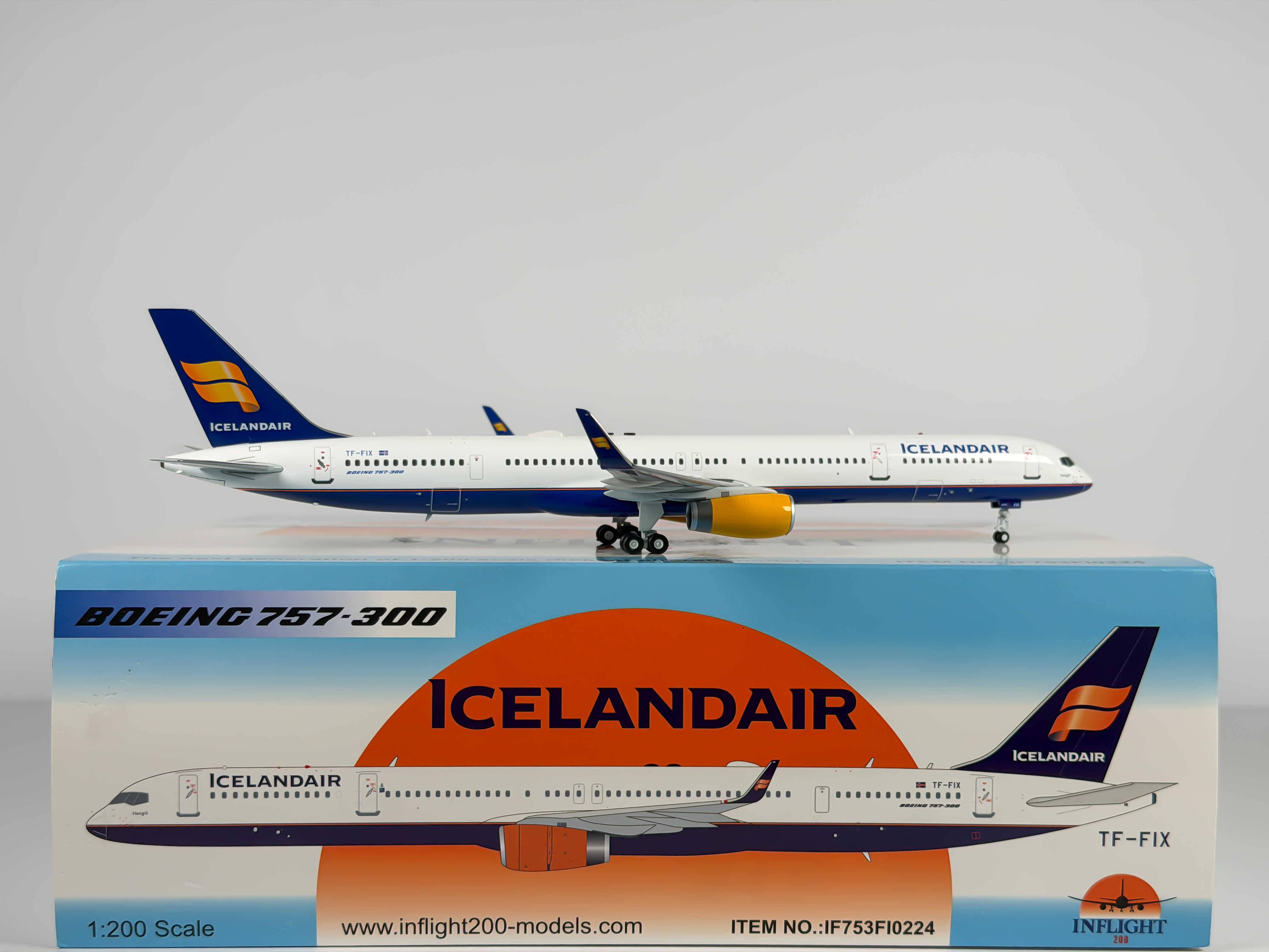 Icelandair Boeing 757-300 1:200 Inflight200 TF-FIX (IF753FI0224)