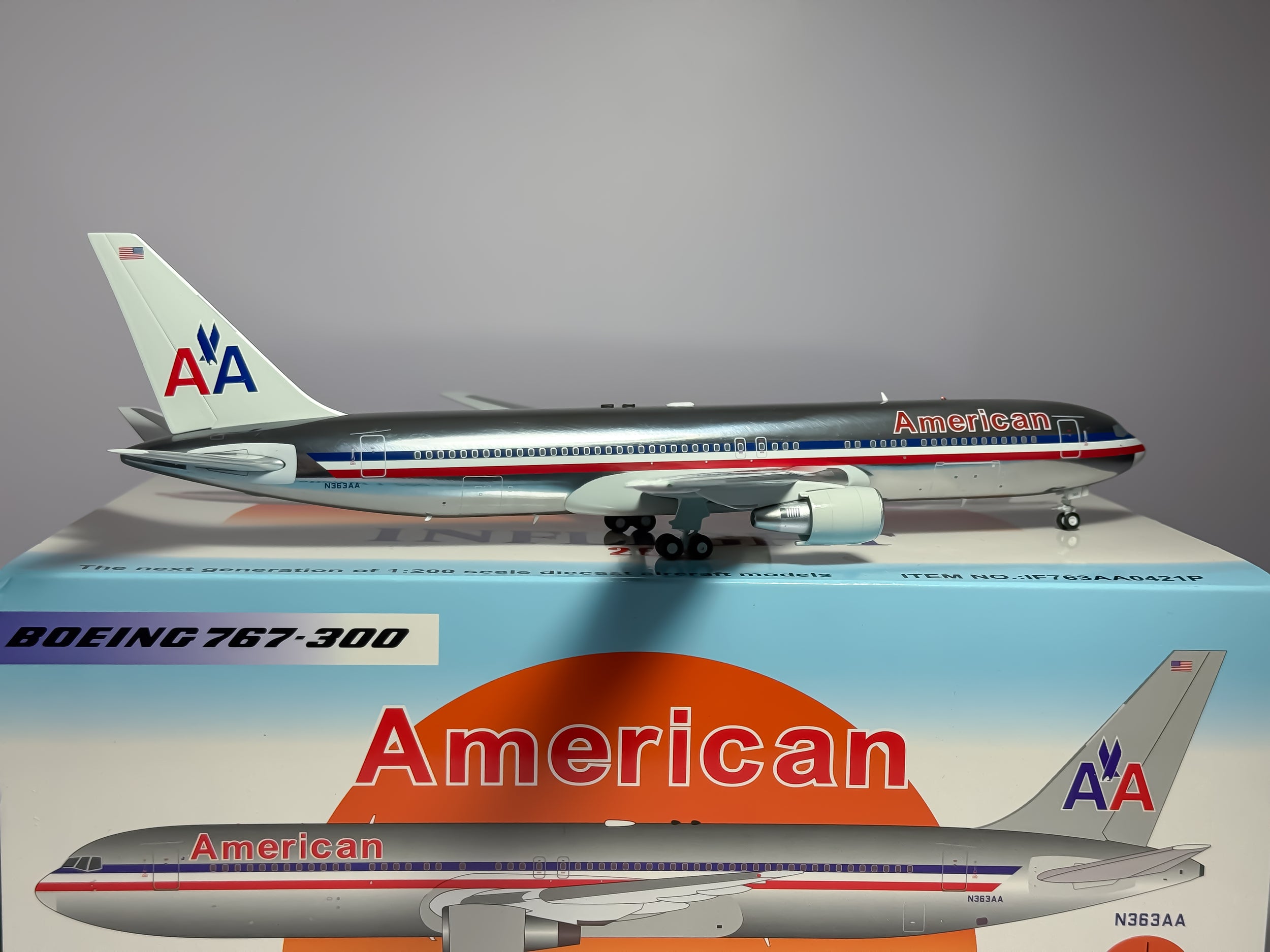 American Airlines Boeing 767-300 1:200 Inflight200 N363AA (IF763AA0421P)