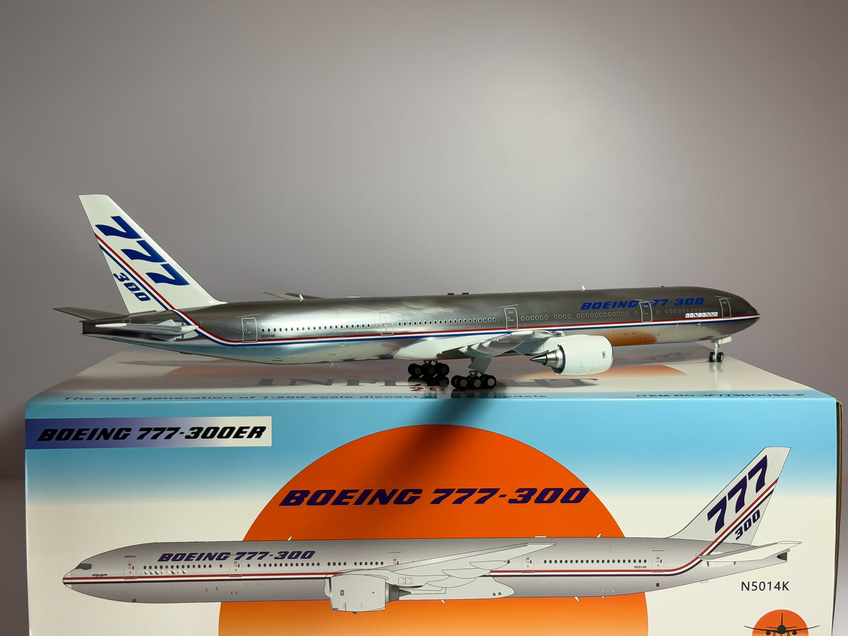 Boeing House Boeing 777-300 1:200 Inflight200 N5014K (IF773HOUSE-P)