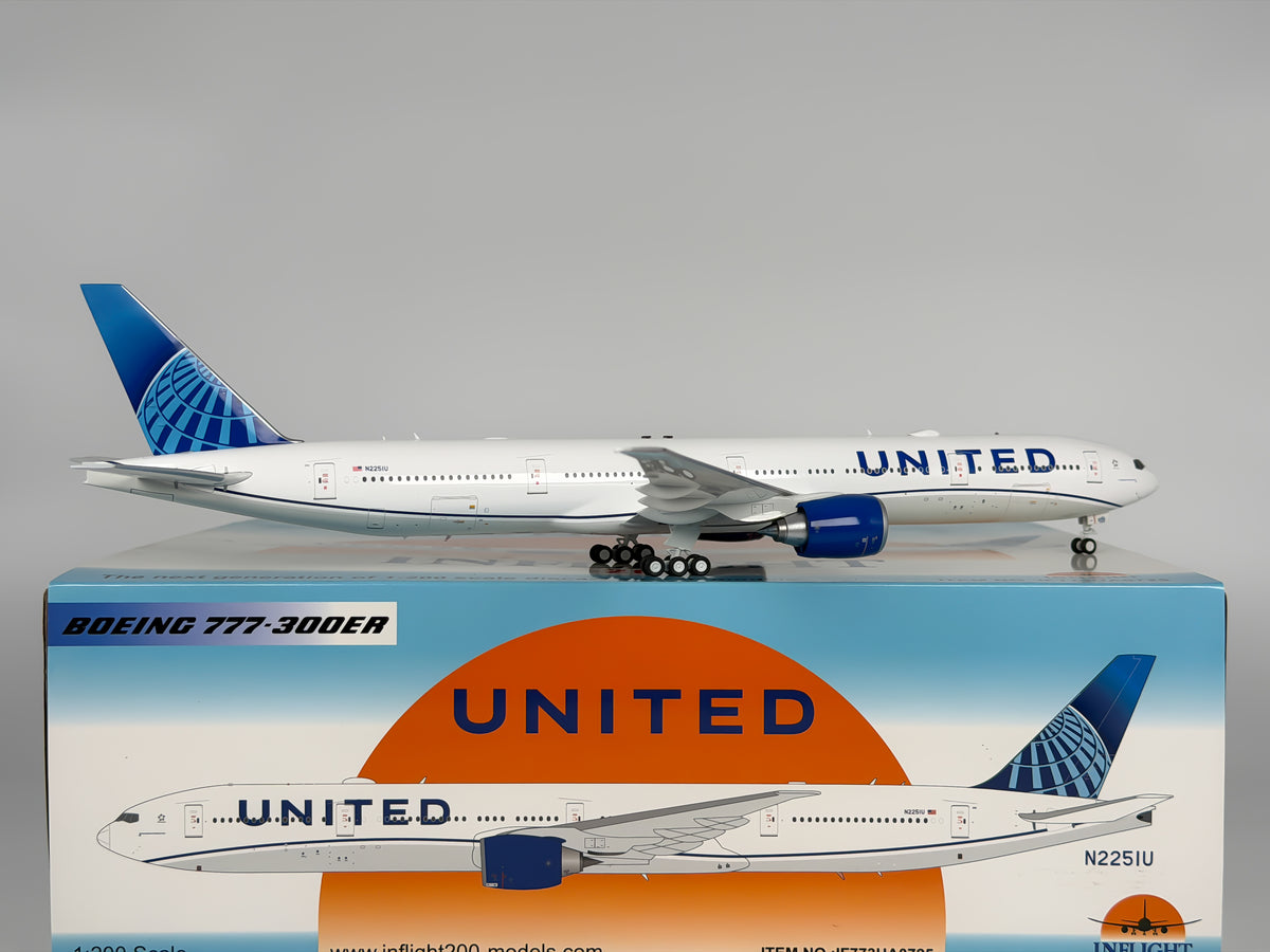 United Airlines Boeing 777-300ER 1:200 InFlight200 N2251U (IF773UA0725)