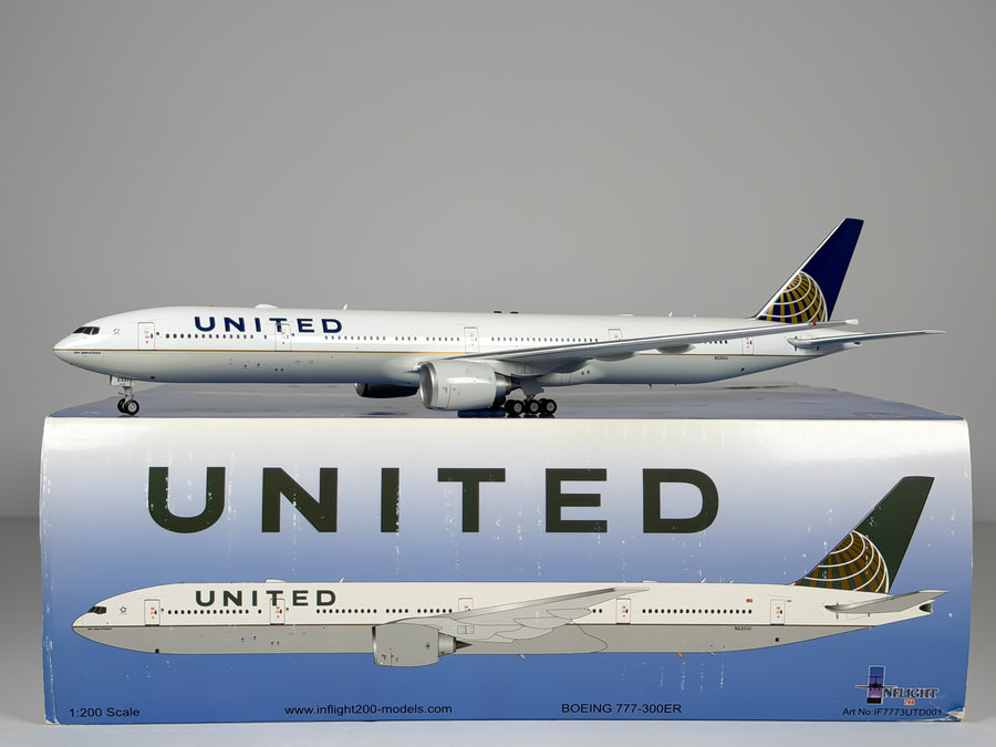 United Airlines Boeing 777-300ER 1:200 Inflight200 N2331U (IF7773UTD001)
