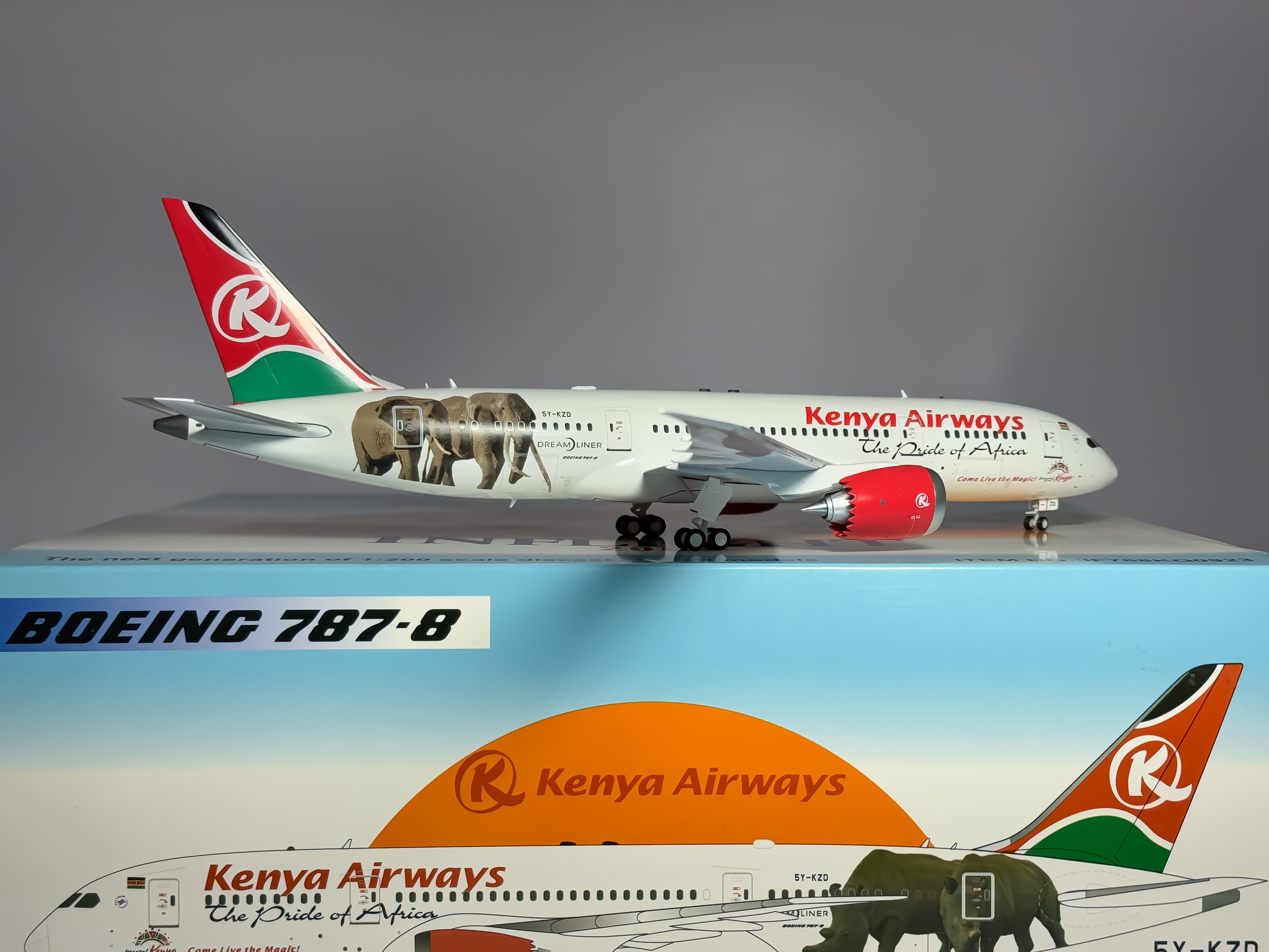 Kenya Airways Boeing 787-8 1:200 Inflight200 5Y-KZD (IF788KQ0923)